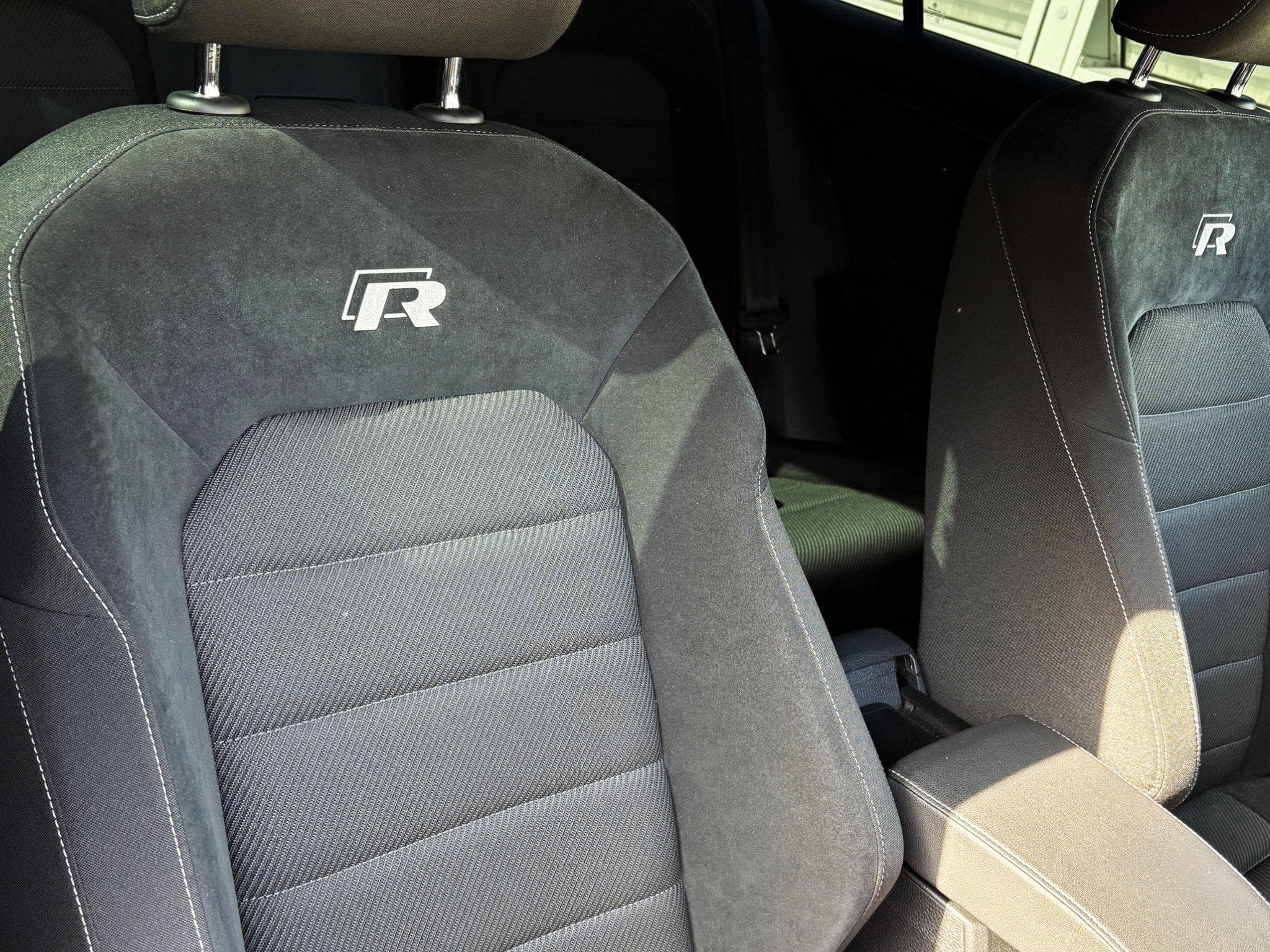 VW Golf Golf "R" (2019) - Foto 6