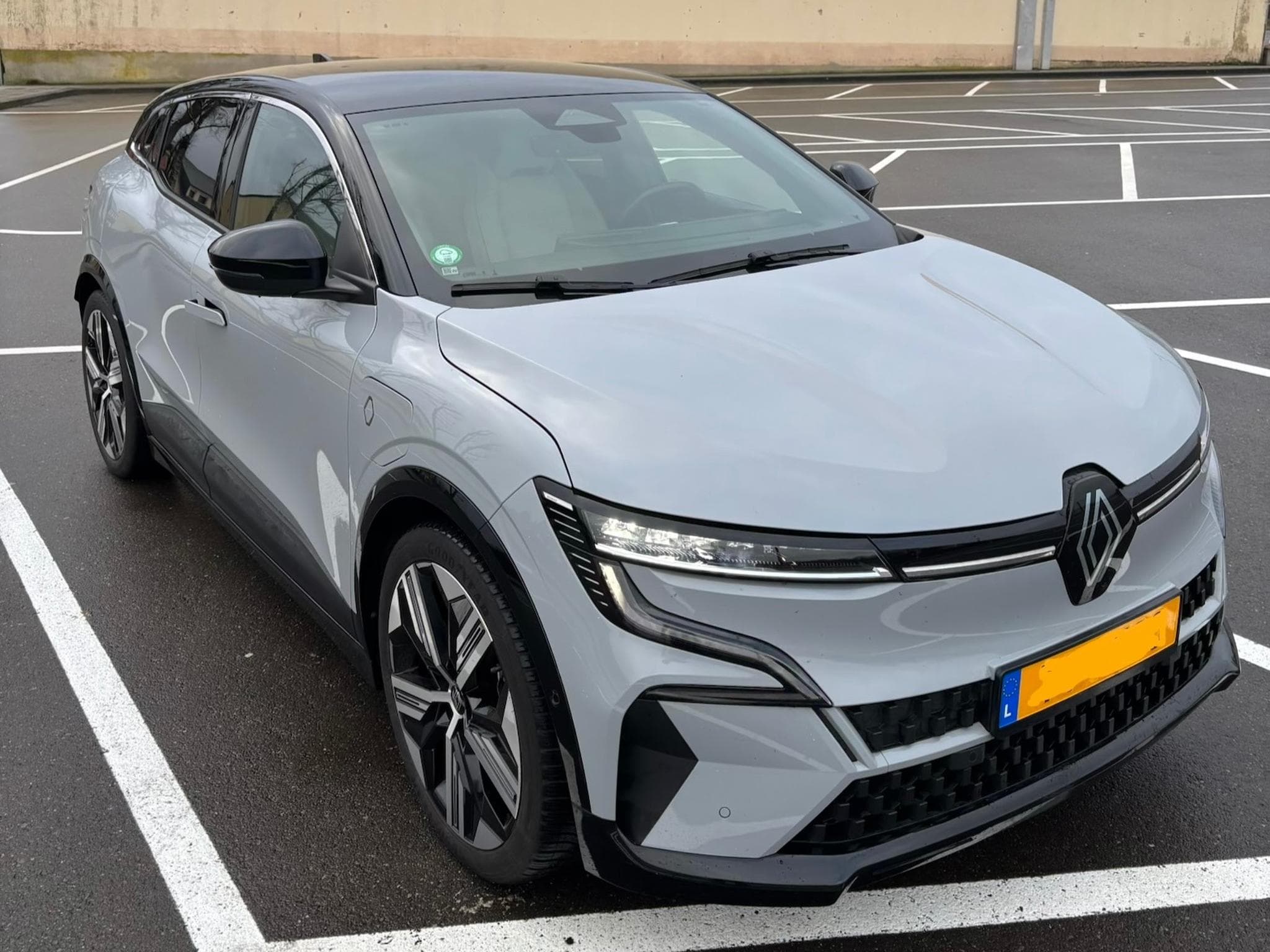 Renault Megane e-tech Iconic Optimum Charge (2022) - Foto 2