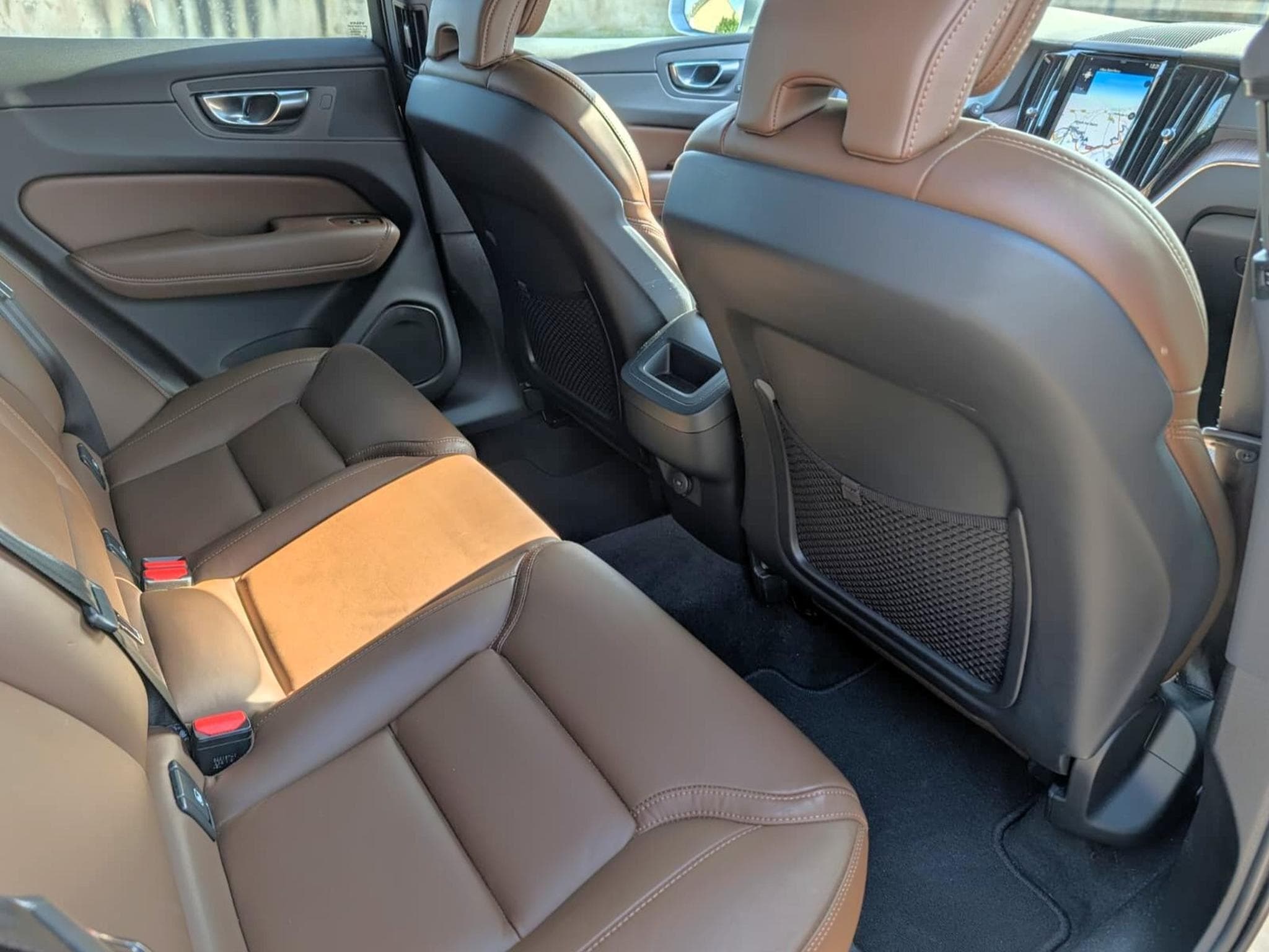 Volvo XC60 B5 / Finition INSCRIPTION (2021) - Foto 8