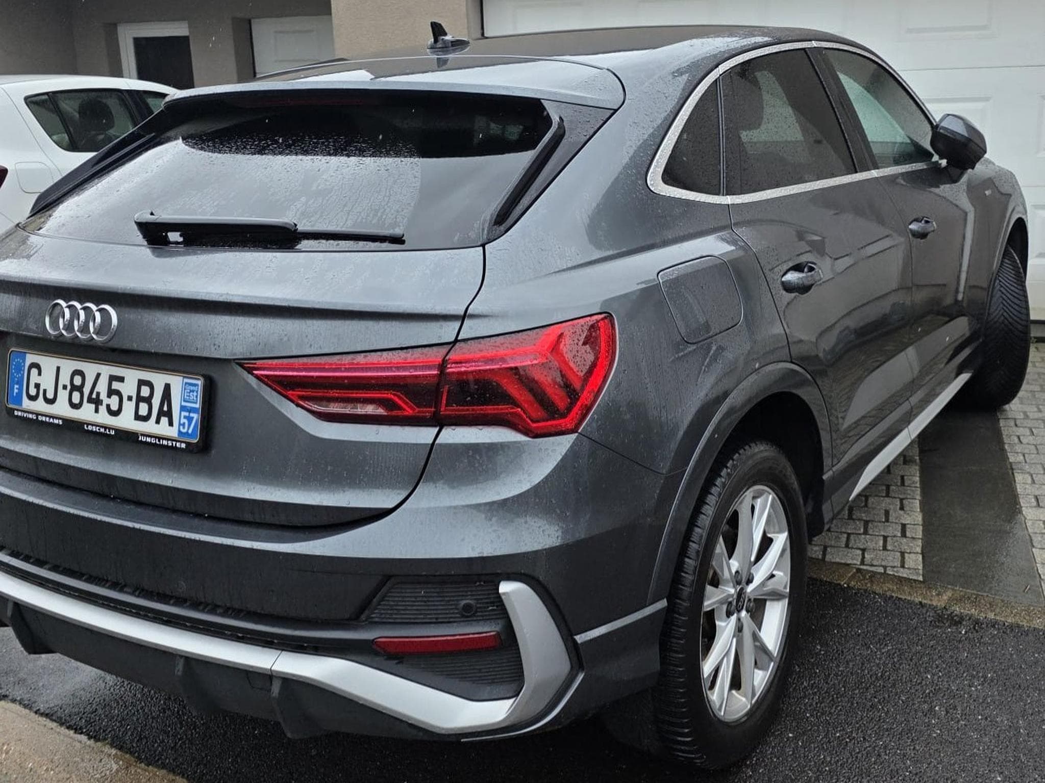 Audi Q3 Sportback S Line 45 TFSI e 245 ch (2022) - Foto 2