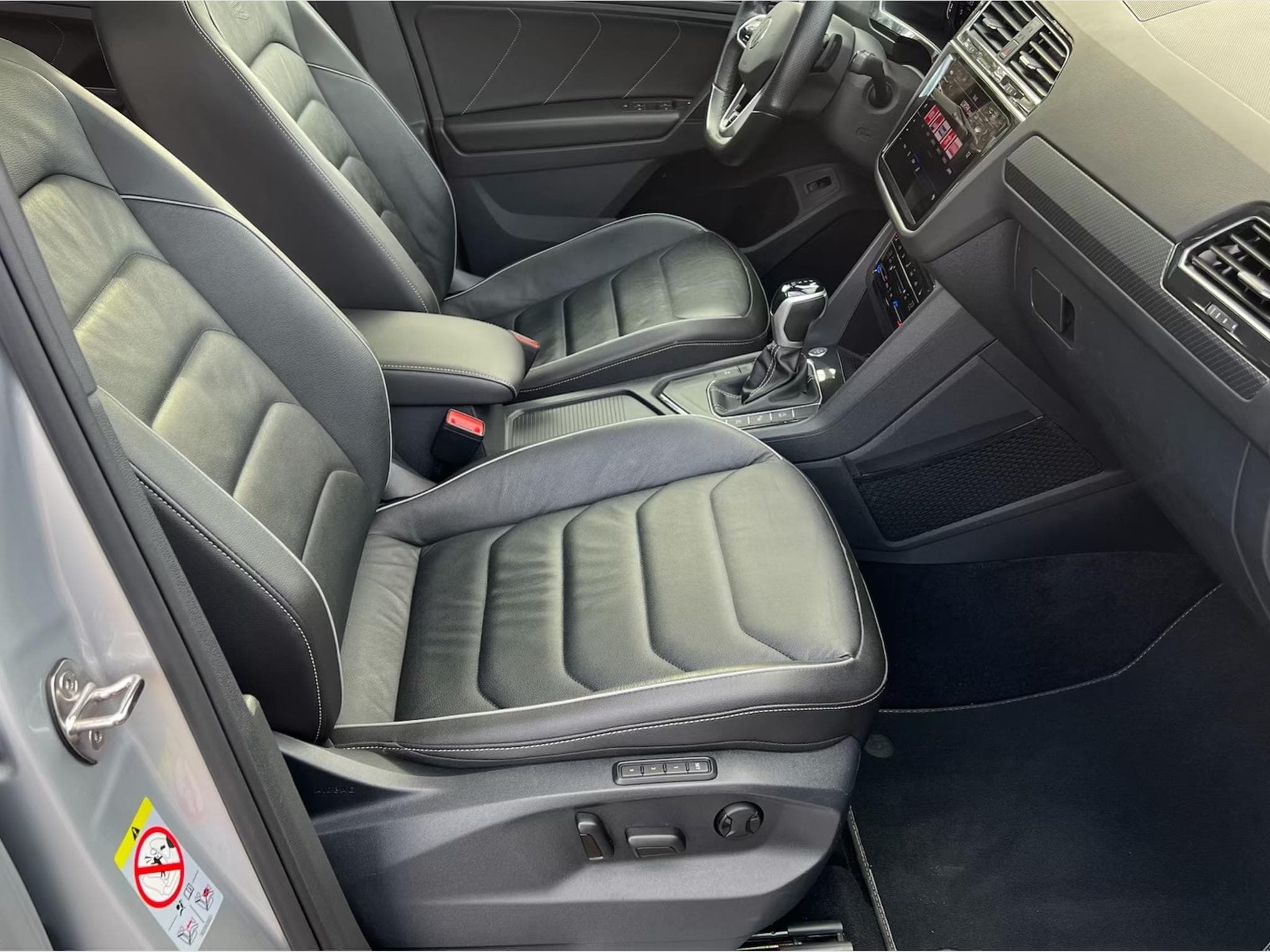 VW Tiguan R line (2022) - Foto 12