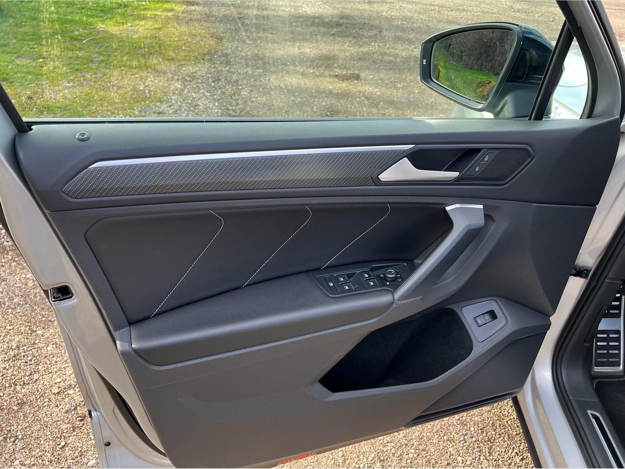 VW Tiguan R line (2022) - Foto 14