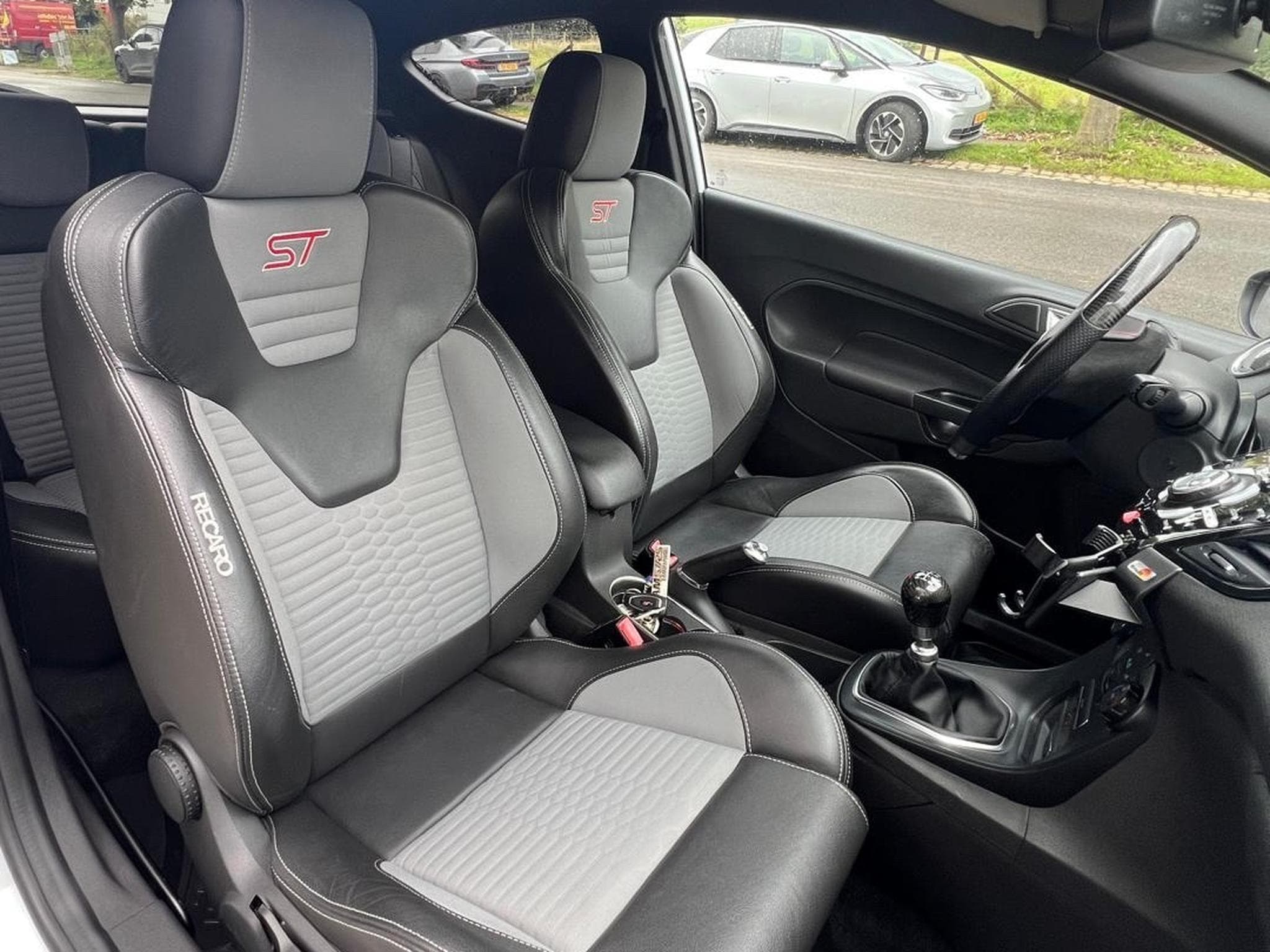 Ford Fiesta Fiesta ST 180 (2016) - Foto 11