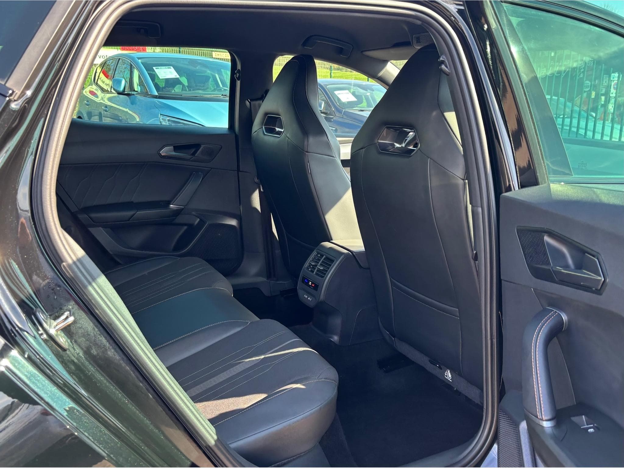 Cupra Leon Leon VZ 2.0 TSI DSG 300ch (2023) - Foto 10