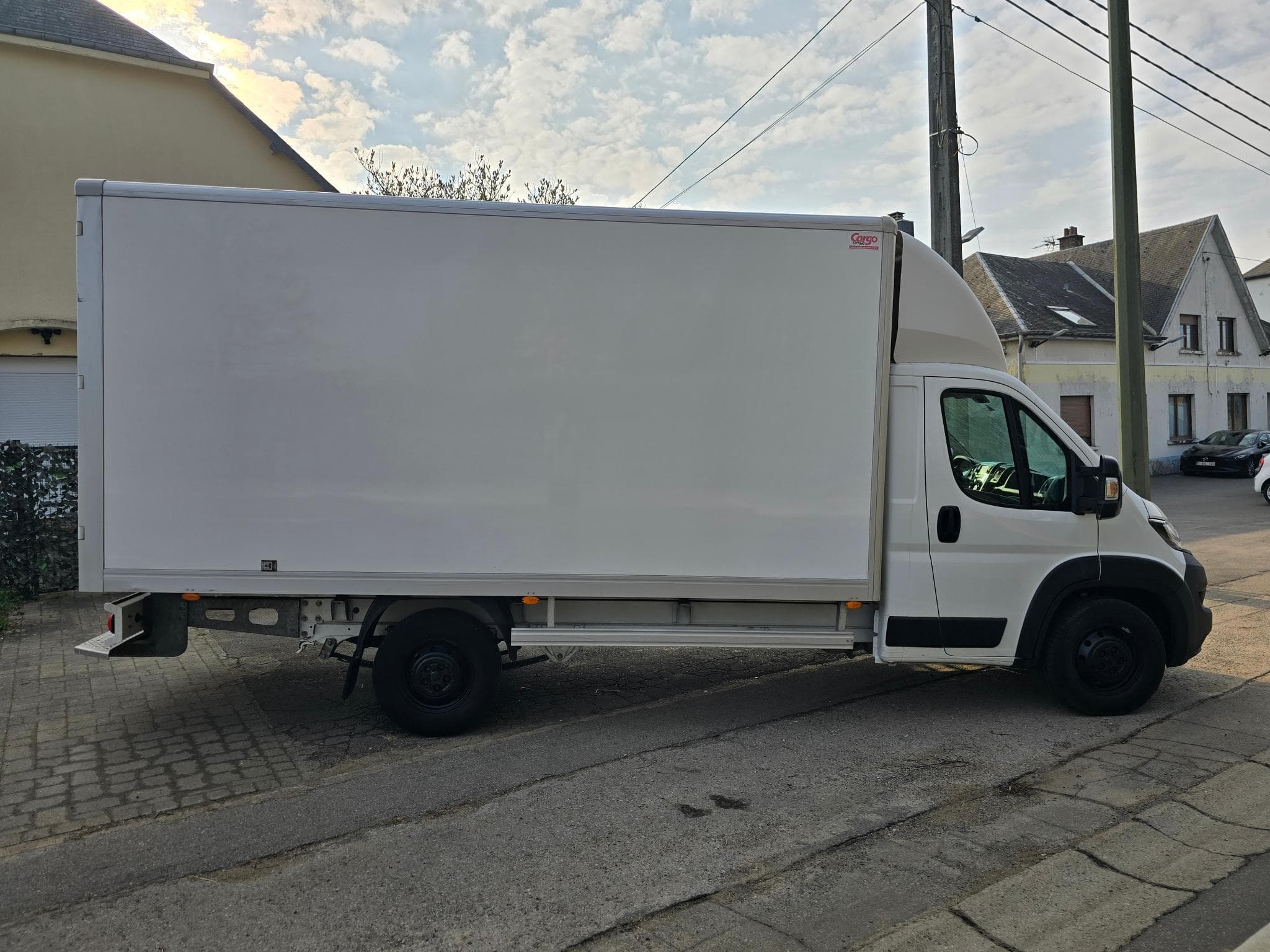 Peugeot Boxer Hdi 165 cv caisse alu 46000 kms 18990 HT (2021) - Photo 5