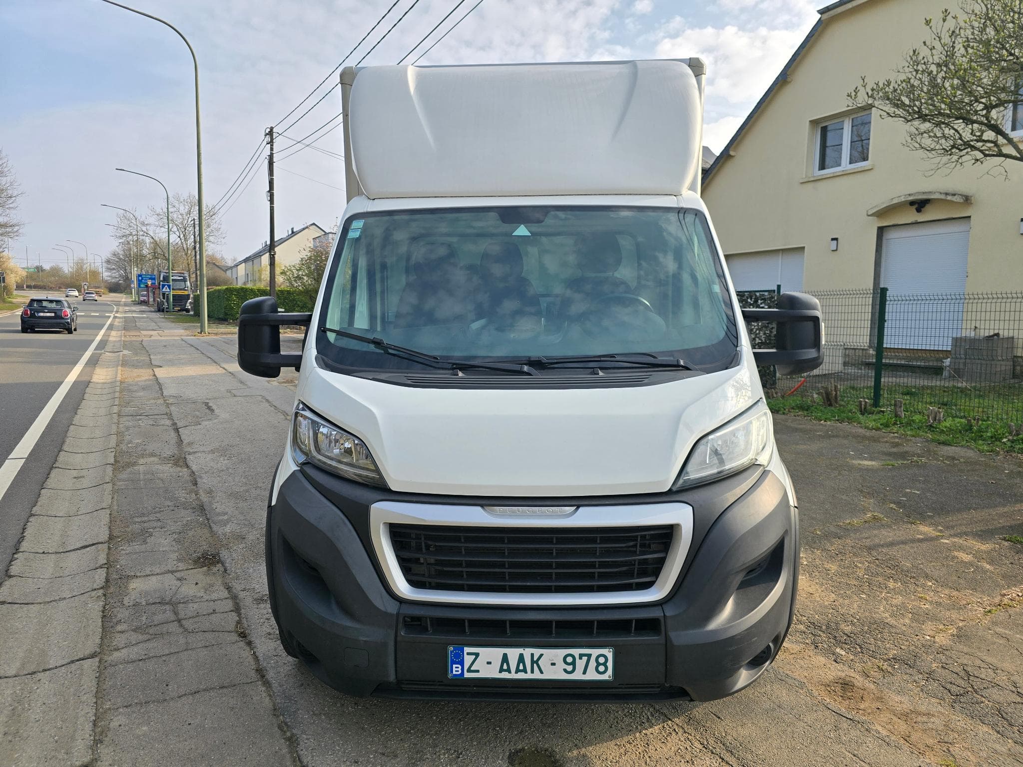 Peugeot Boxer Hdi 165 cv caisse alu 46000 kms 18990 HT (2021) - Photo 2