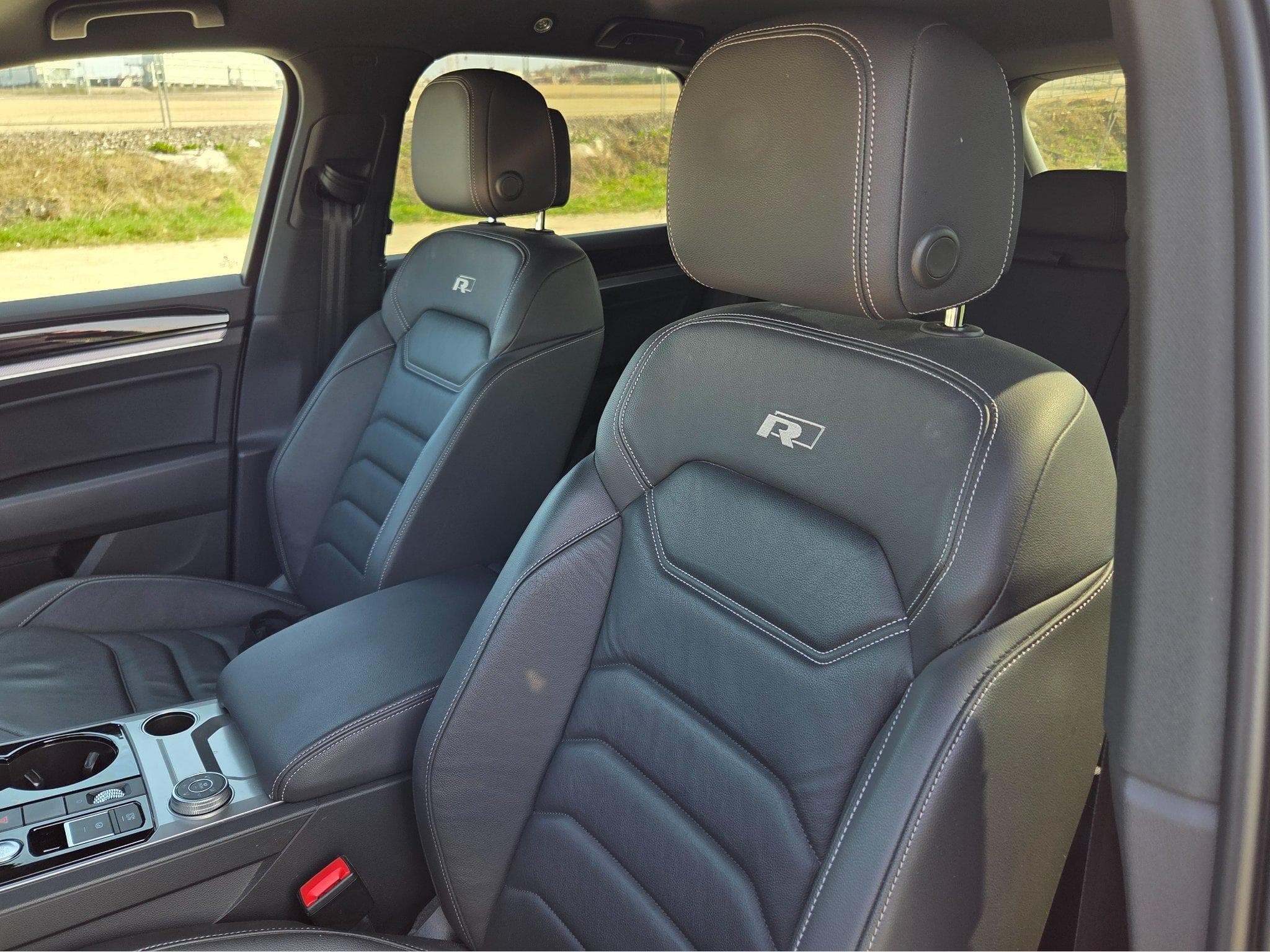 VW Touareg R-Line (2021) - Foto 7