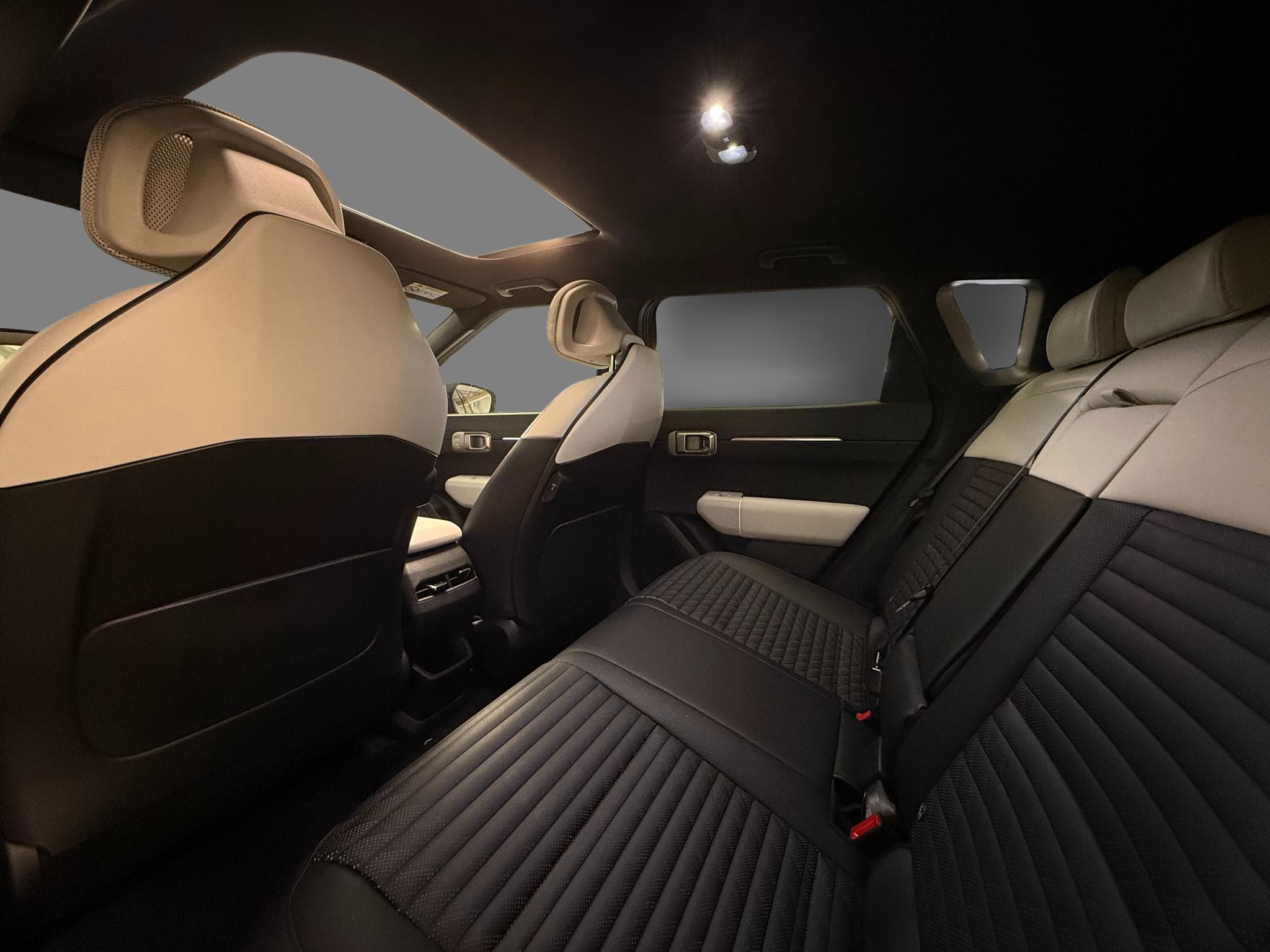 Kia EV4 GT Line 81,4 kWh (2025) - Photo 11