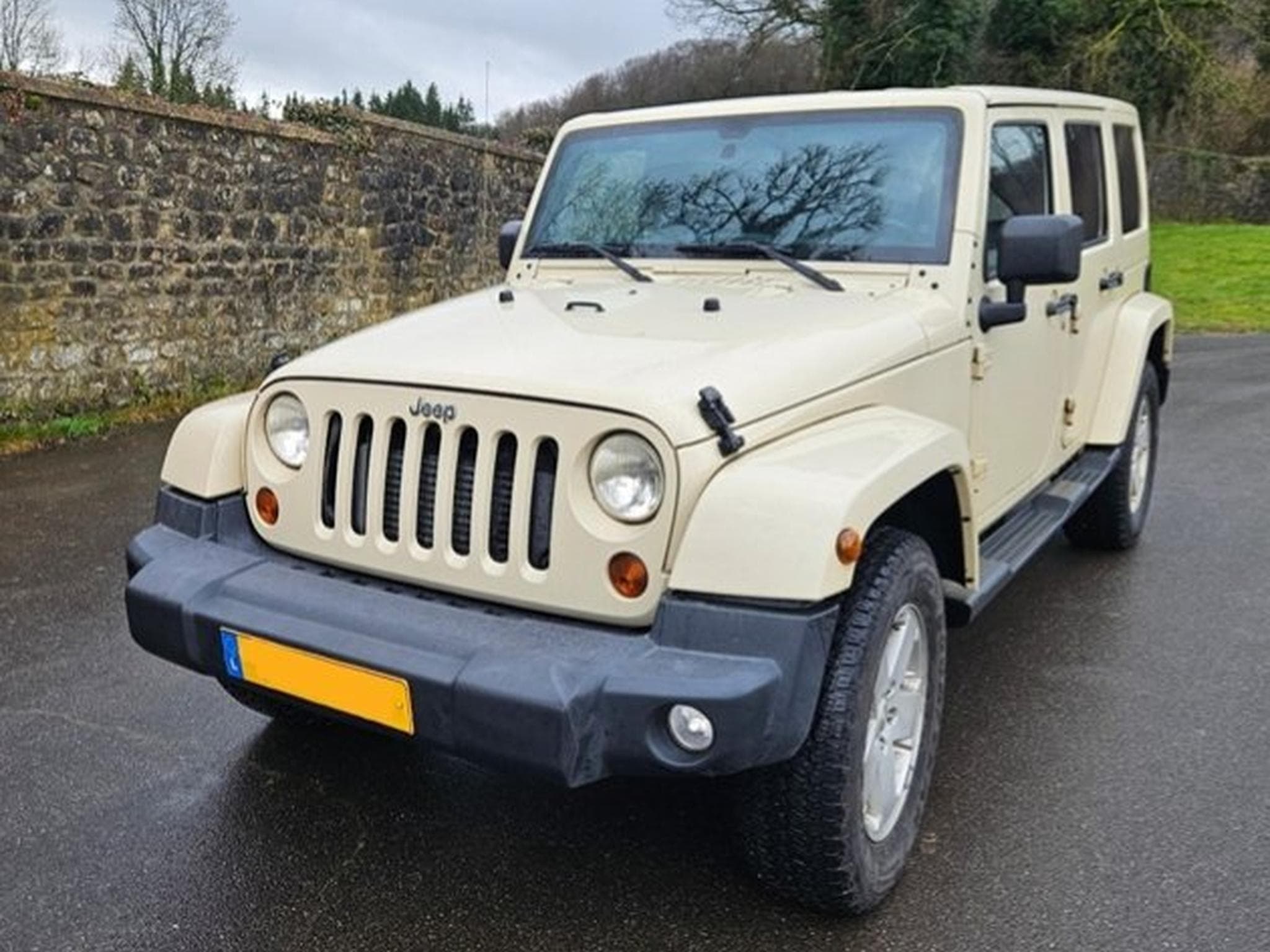 Jeep Wrangler JKU Sahara (2011) - Photo 1