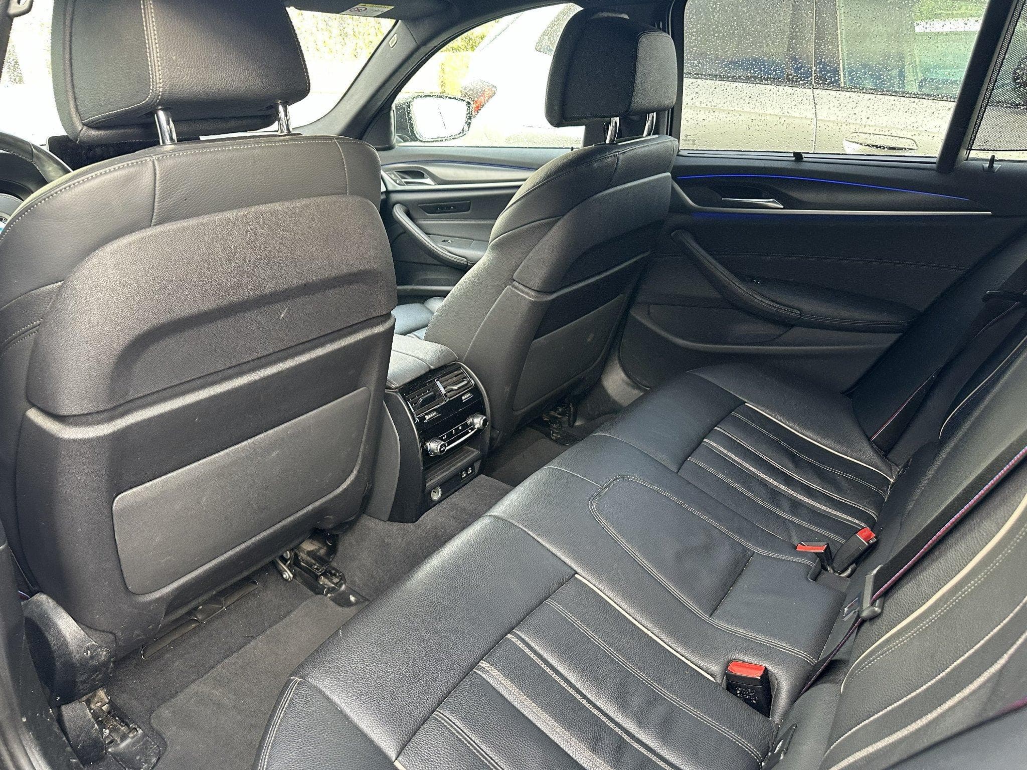 BMW 530 xDrive Touring - Kit M (2022) - Foto 7