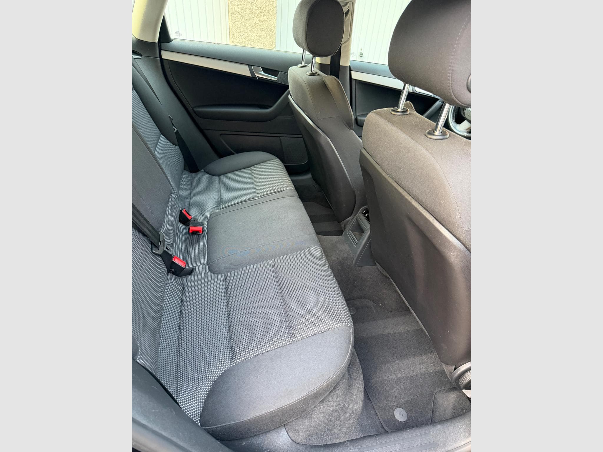 Audi A3 2.0 TDI 140ps (2010) - Photo 5