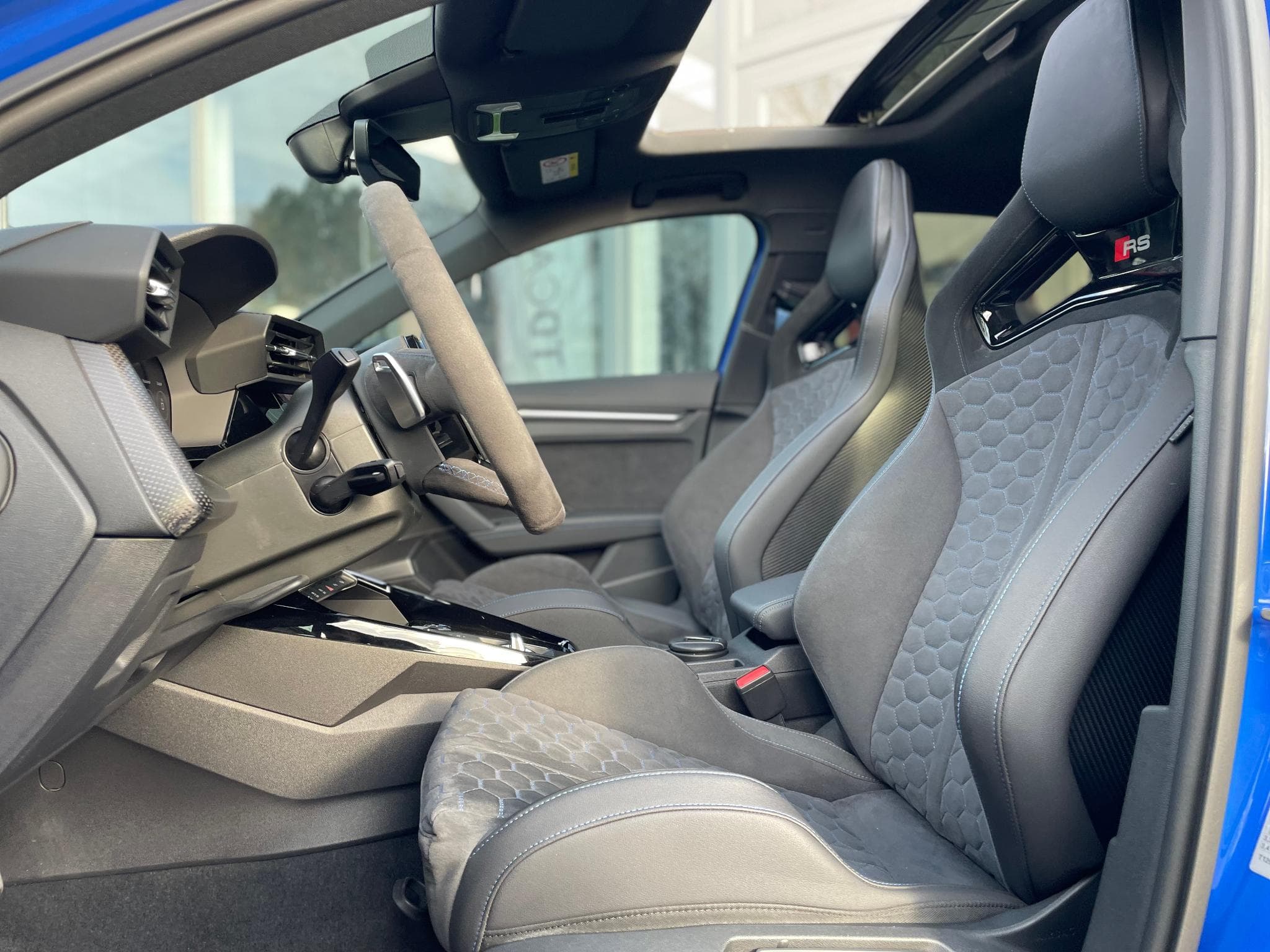 Audi RS3 Performance Edition 1 of 300 2.5 TFSI quattro S-Tronic (2023) - Photo 7