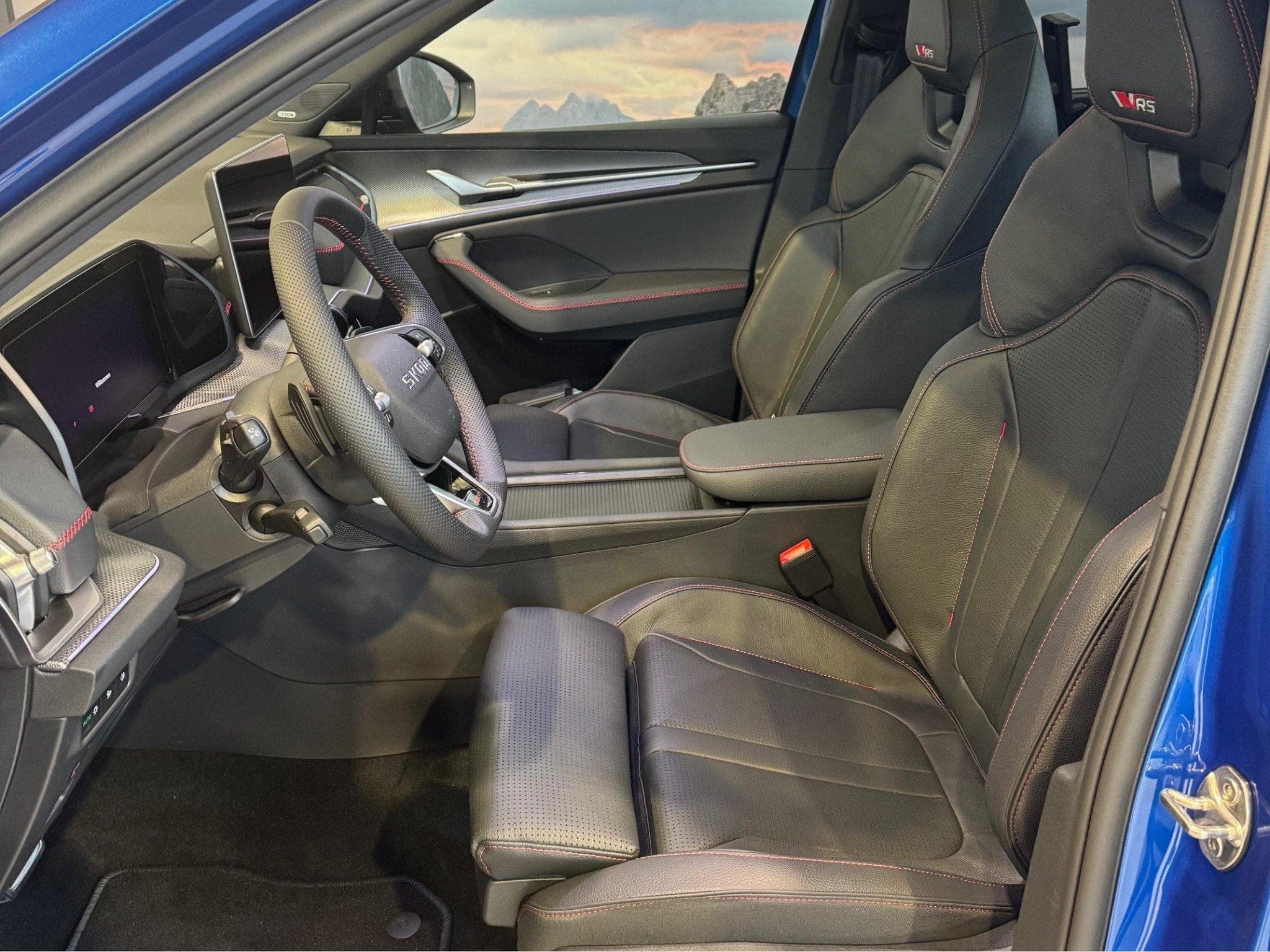 Skoda Kodiaq RS (2025) - Photo 2