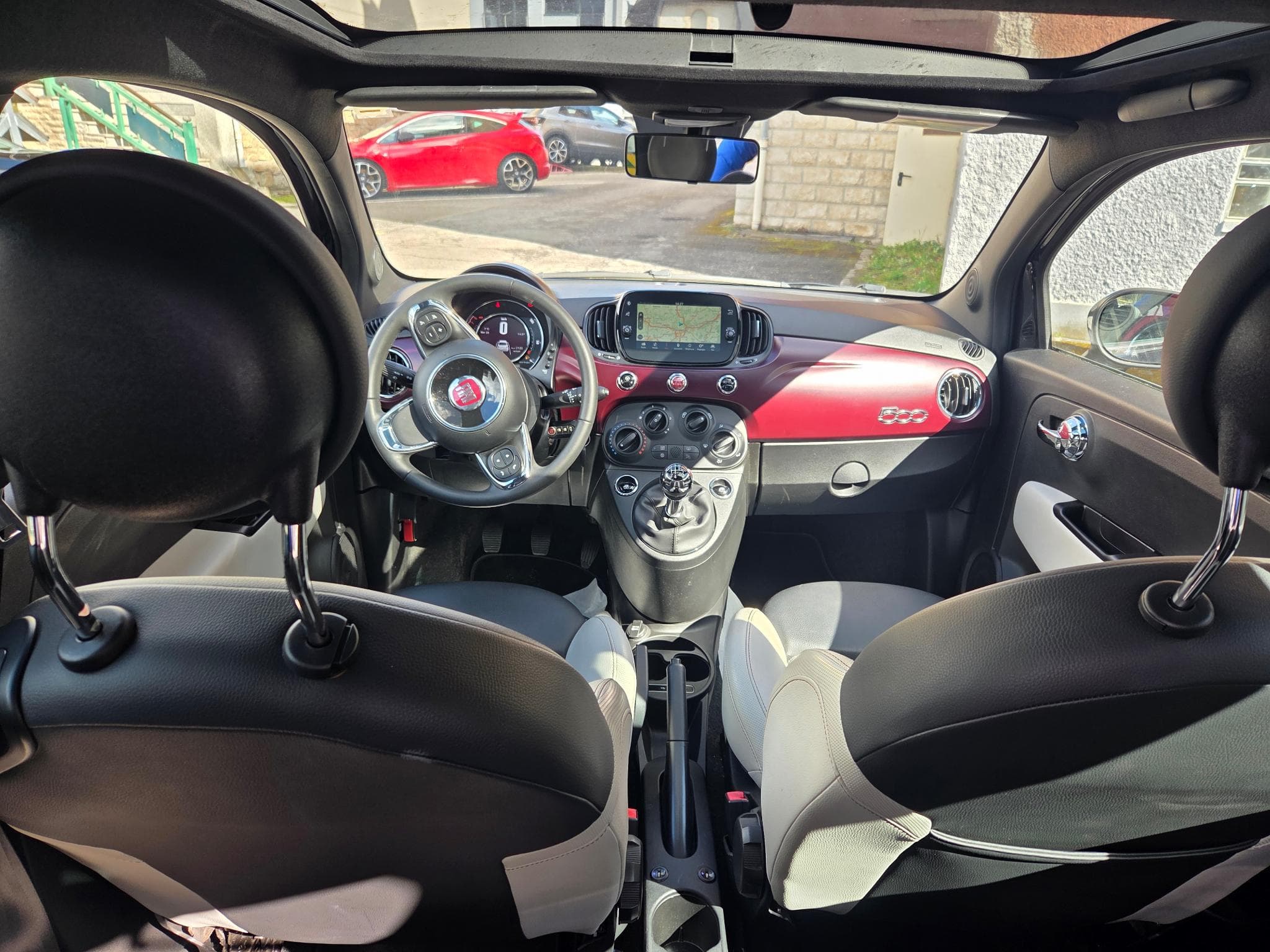 Fiat 500 1.2 ESSENCE PANORAMA NAVIGATION (2019) - Foto 13