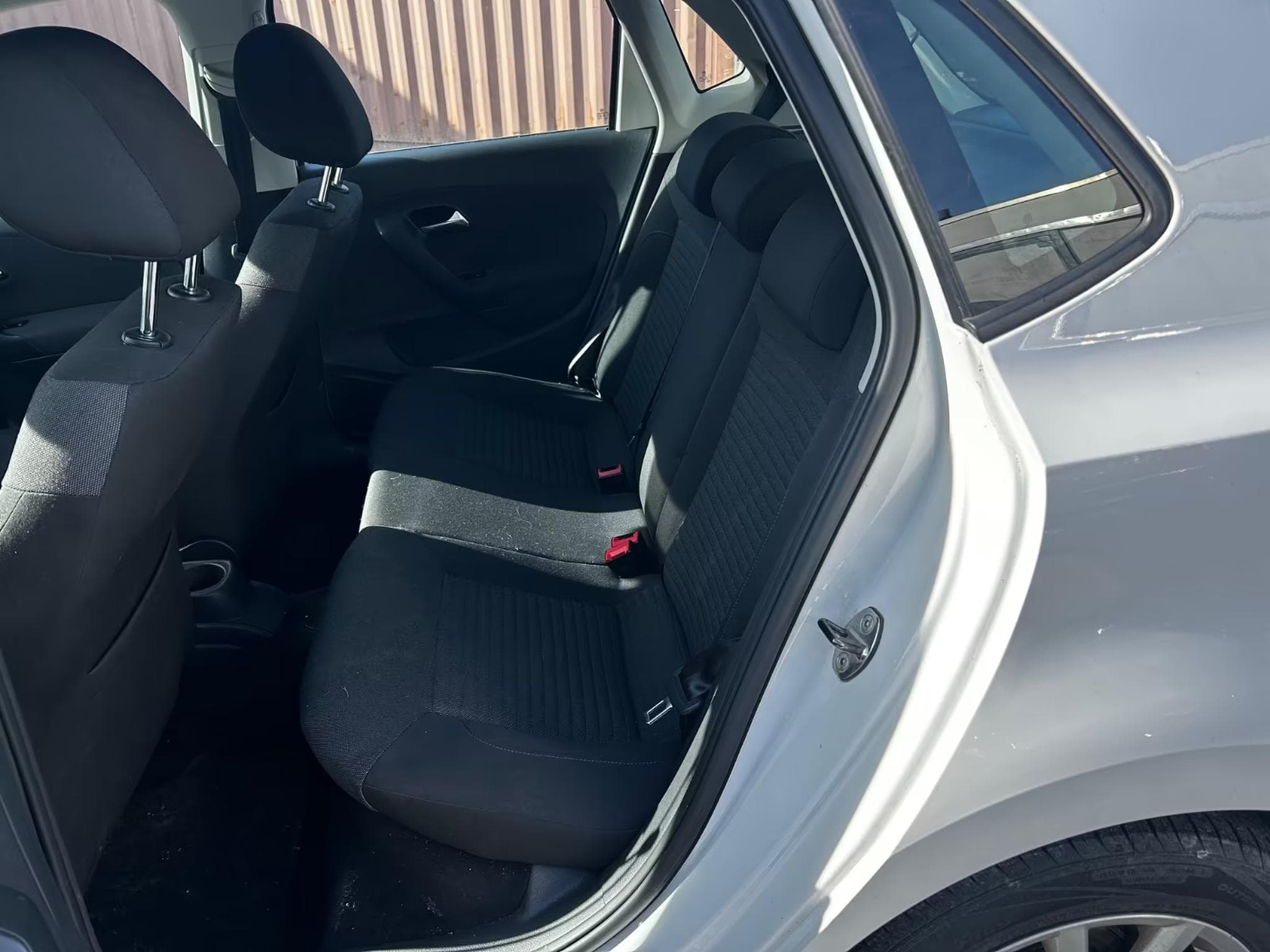 VW Polo 1.2 tsi 90 DSG7 LIFE (2012) - Photo 5