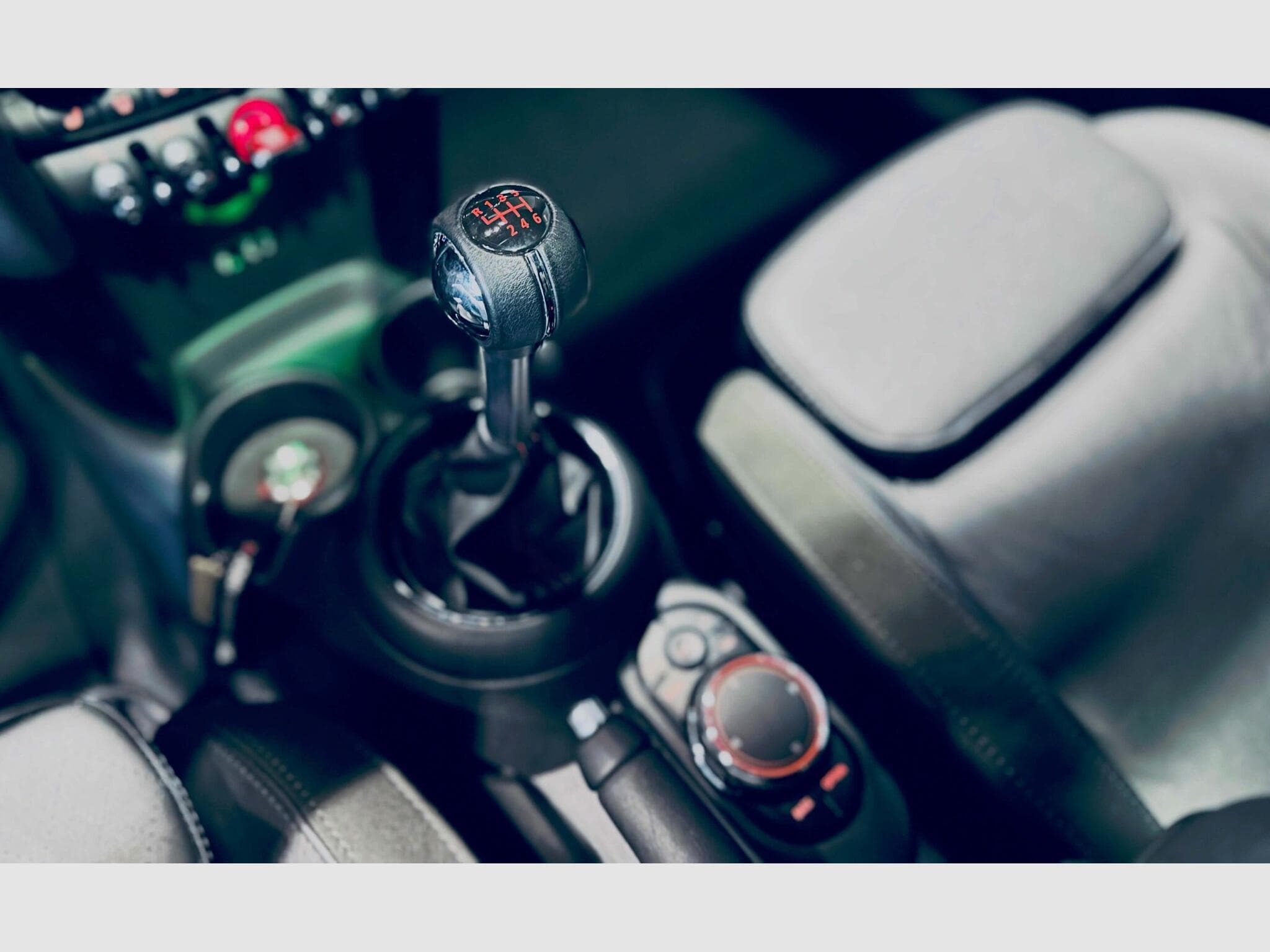 Mini Cooper JOHN COOPER WORKS (2017) - Photo 9