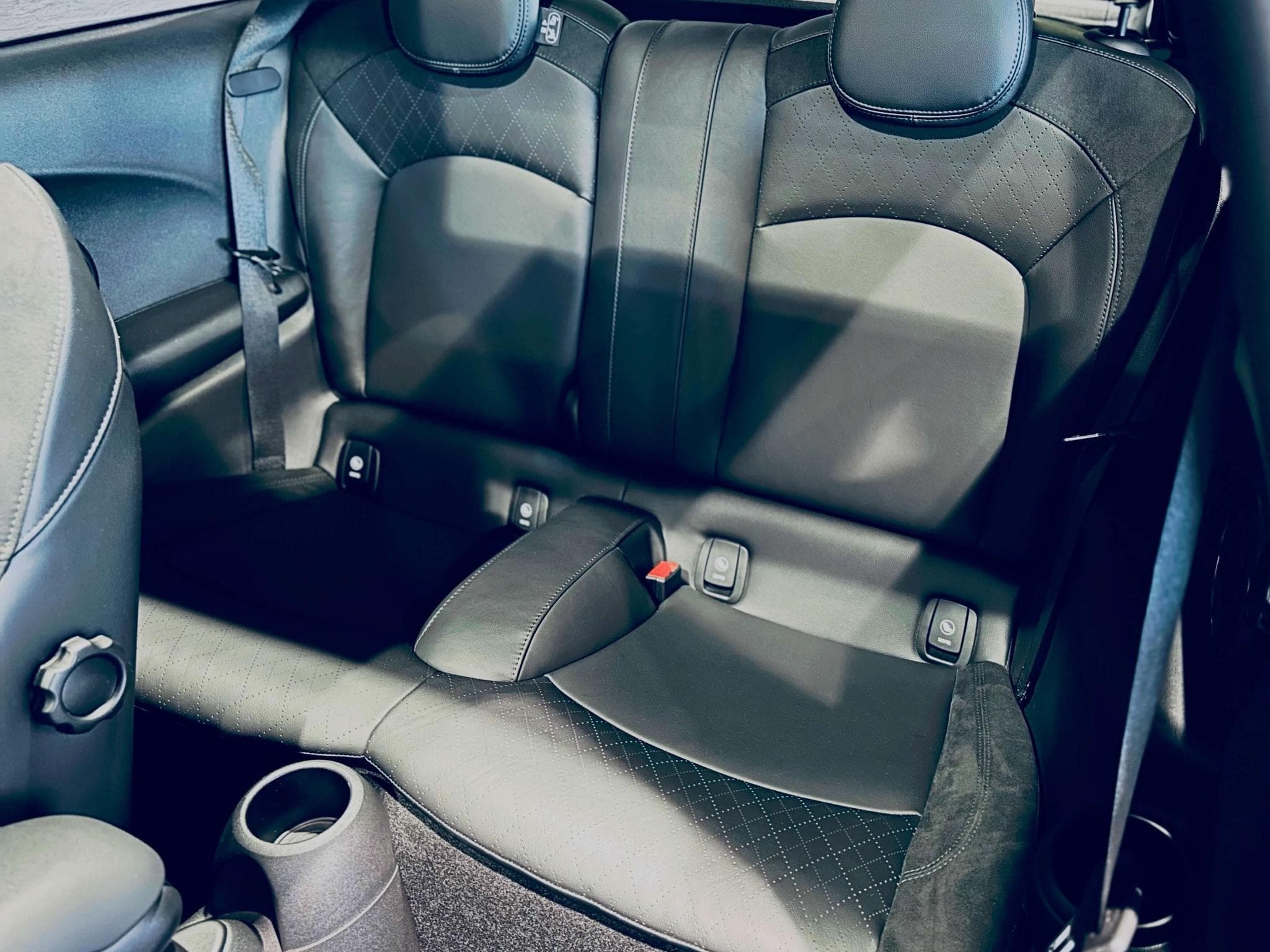 Mini Cooper JOHN COOPER WORKS (2017) - Photo 14