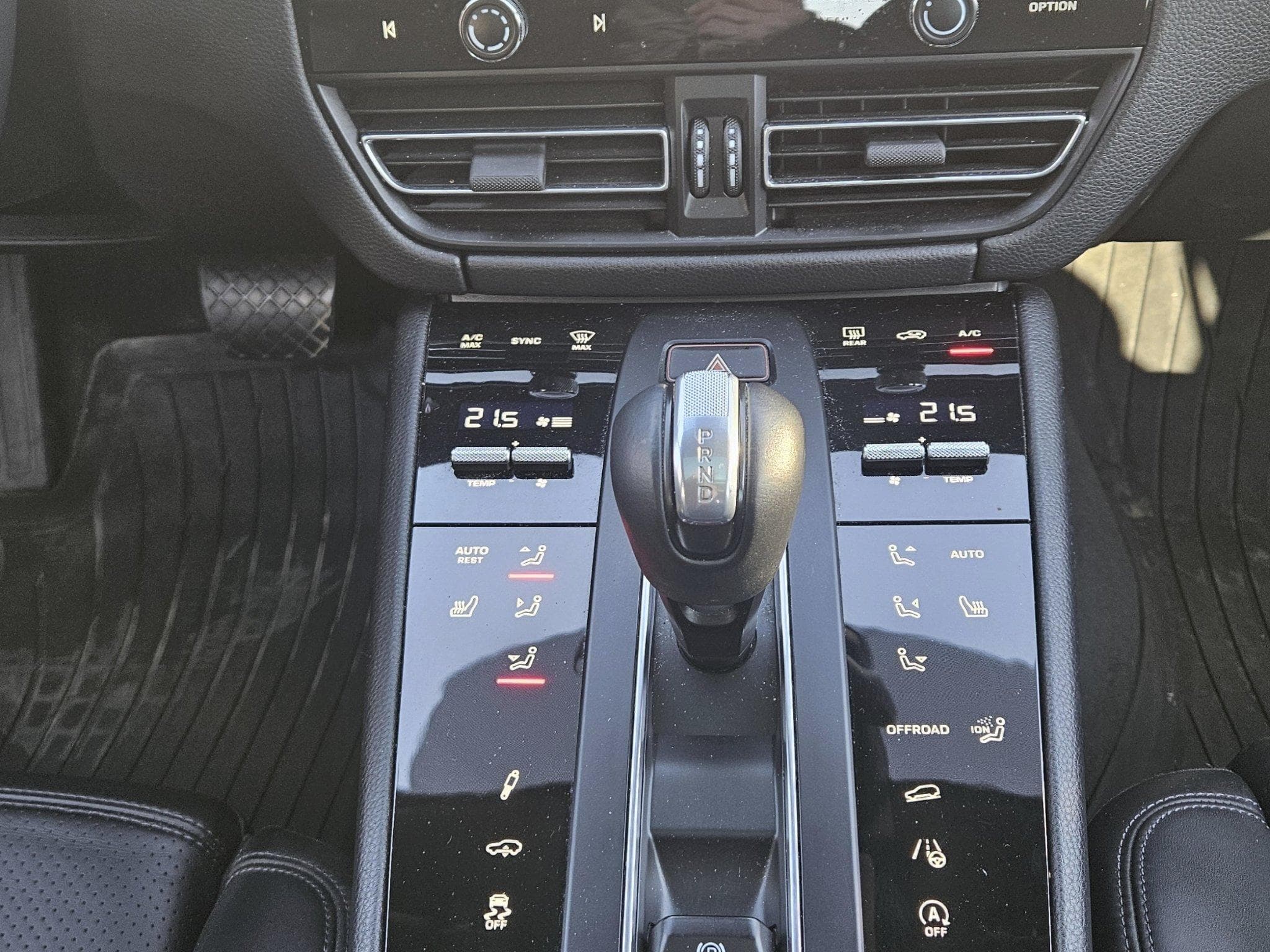 Porsche Macan S (2022) - Photo 3