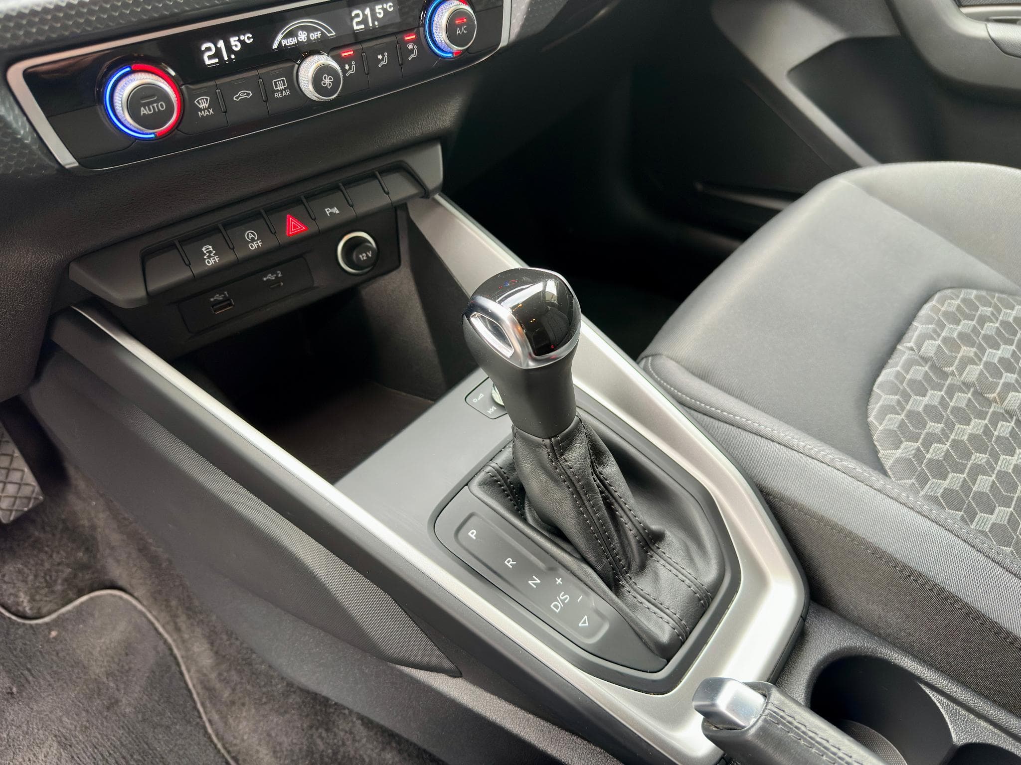 Audi A1 Sportback 30TFSI 116ch S-tronic (2020) - Foto 25