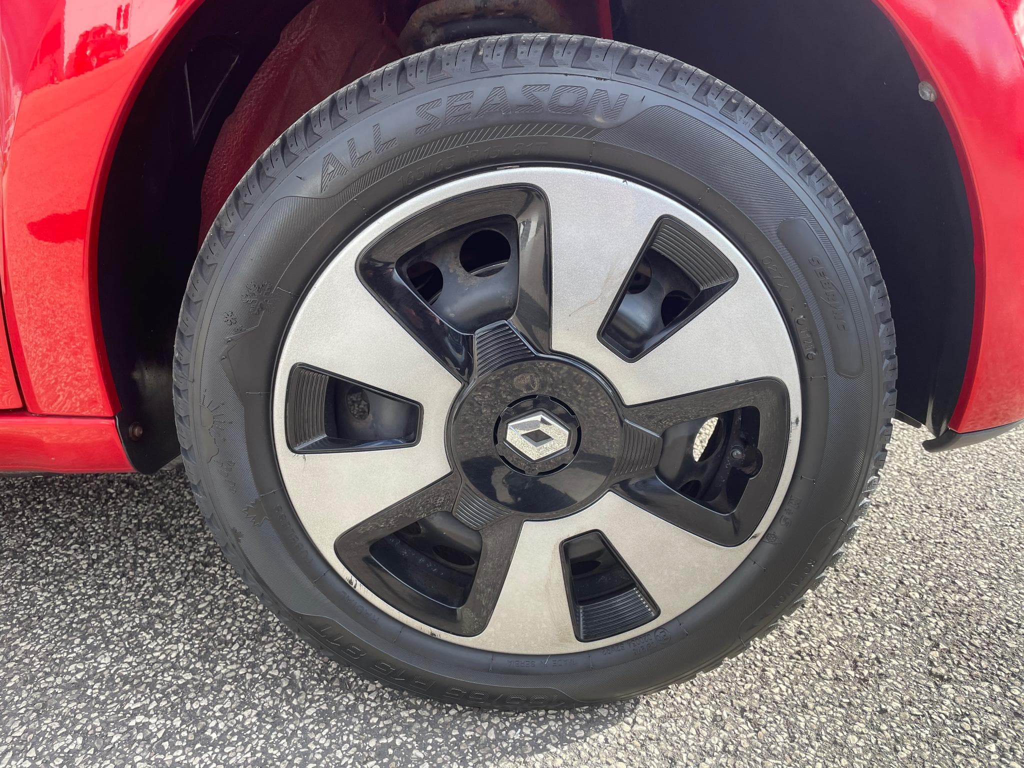 Renault Twingo Twingo1.0/Full service/Clima/63773KM!! (2015) - Photo 23