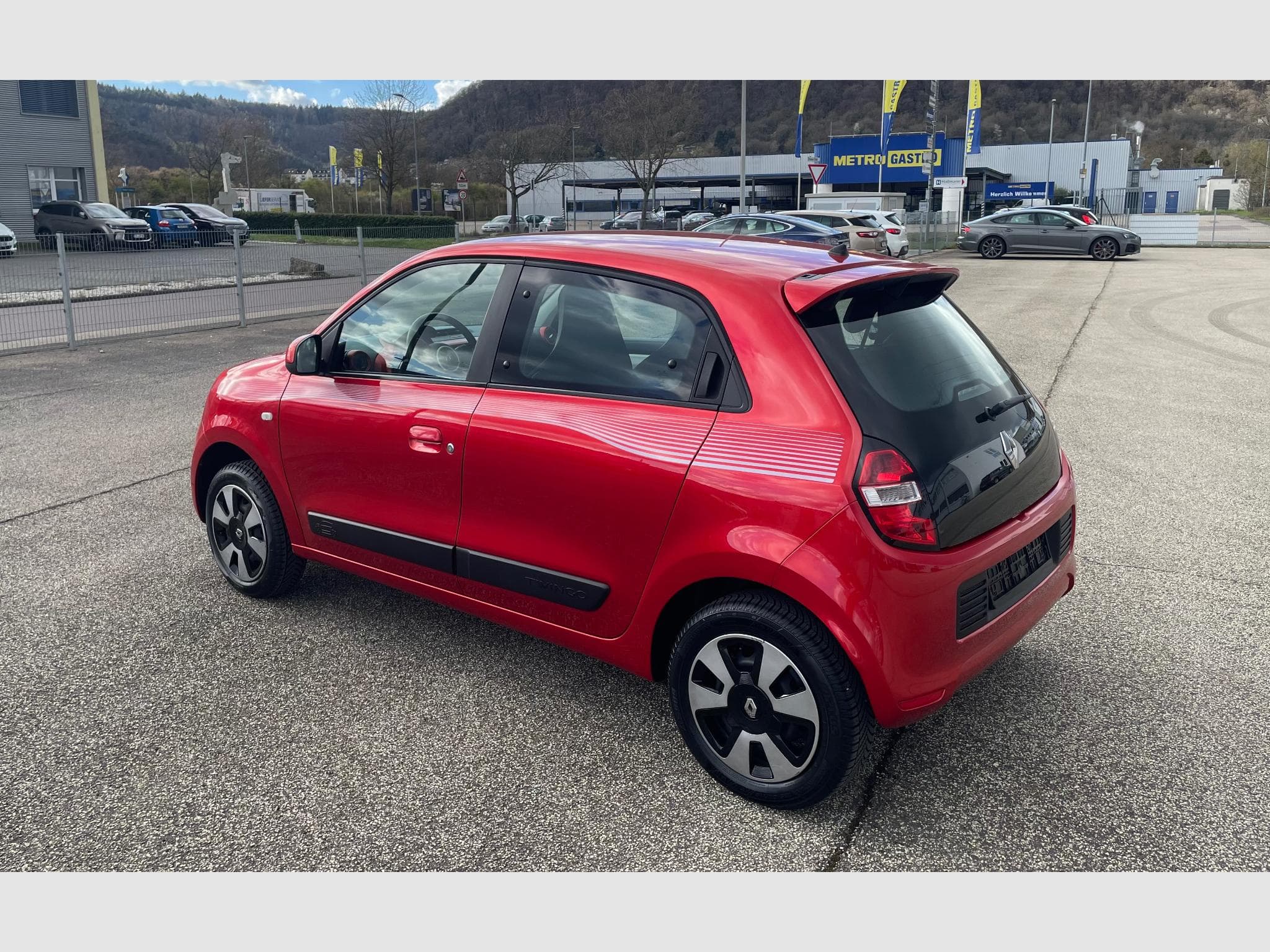 Renault Twingo Twingo1.0/Full service/Clima/63773KM!! (2015) - Photo 7