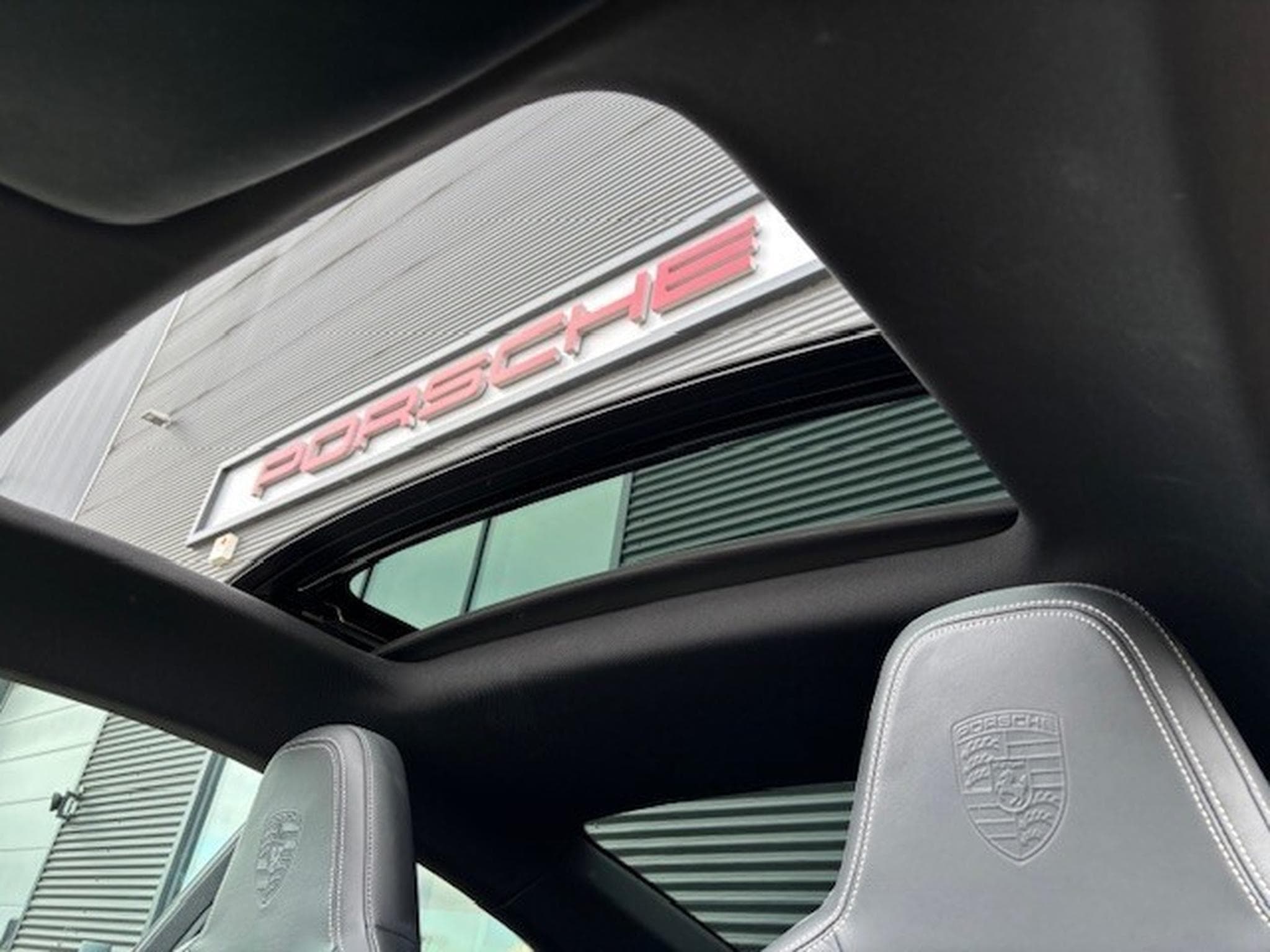 Porsche 992 911 CARRERA (2024) - Photo 12