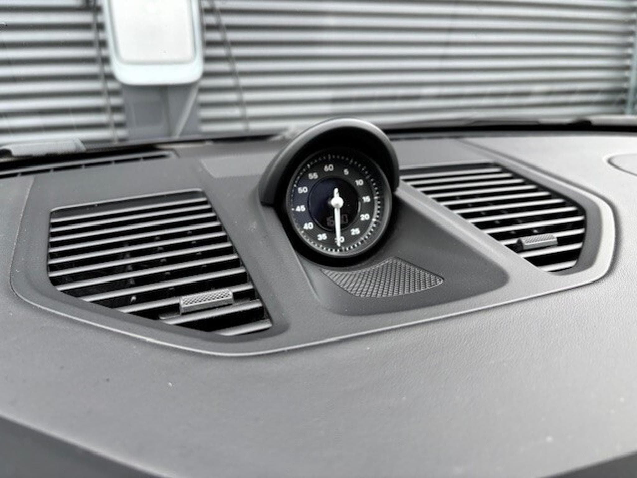 Porsche 992 911 CARRERA (2024) - Photo 6