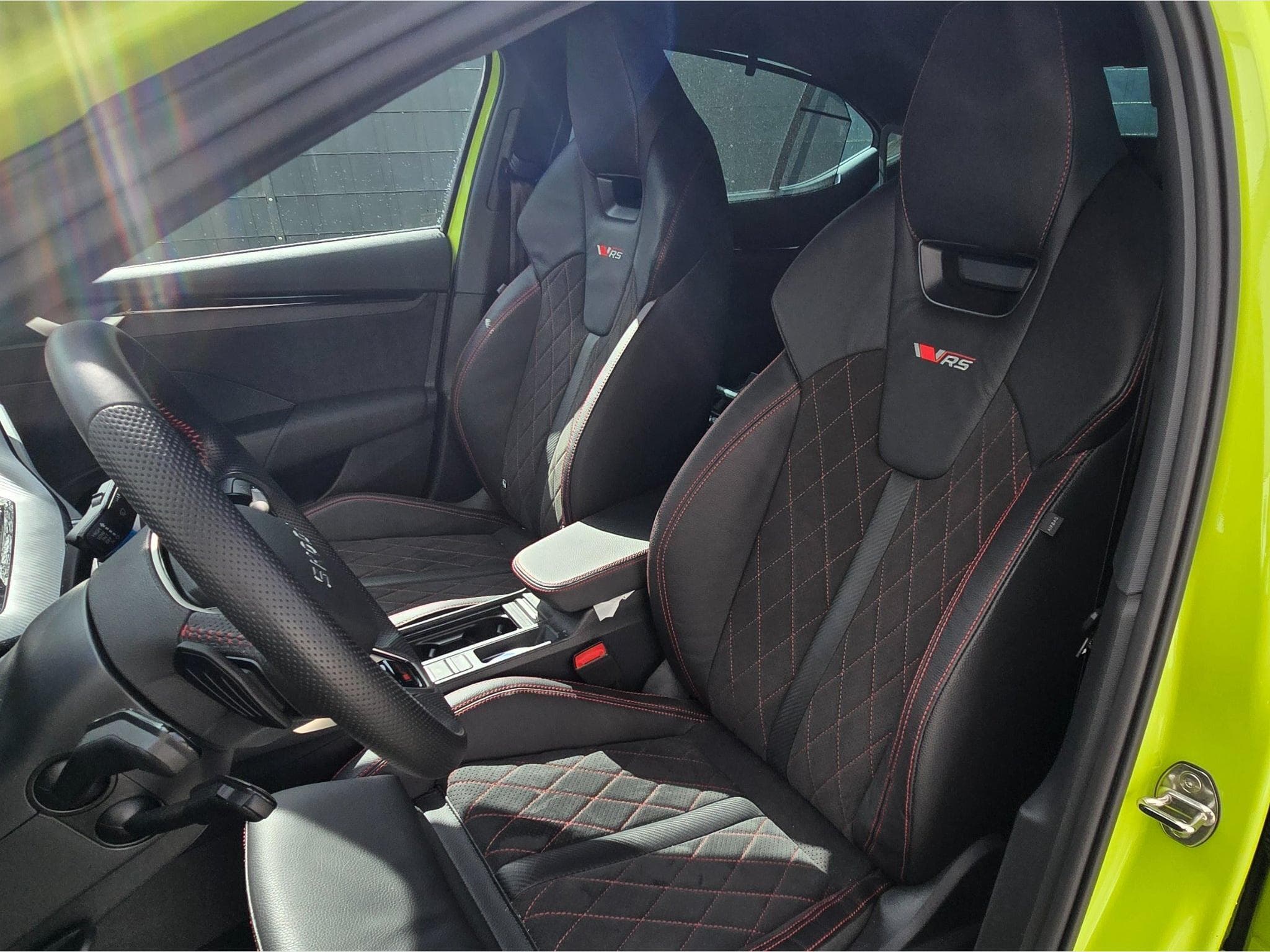 Skoda Octavia RS (2025) - Photo 4