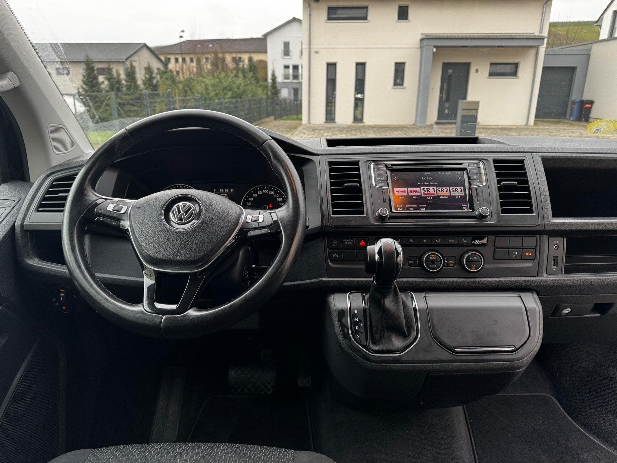 VW Multivan (2018) - Foto 4