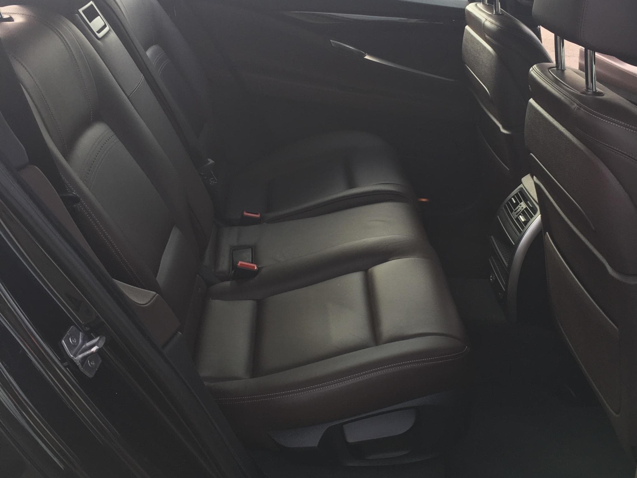 BMW 520 GT (2014) - Photo 2