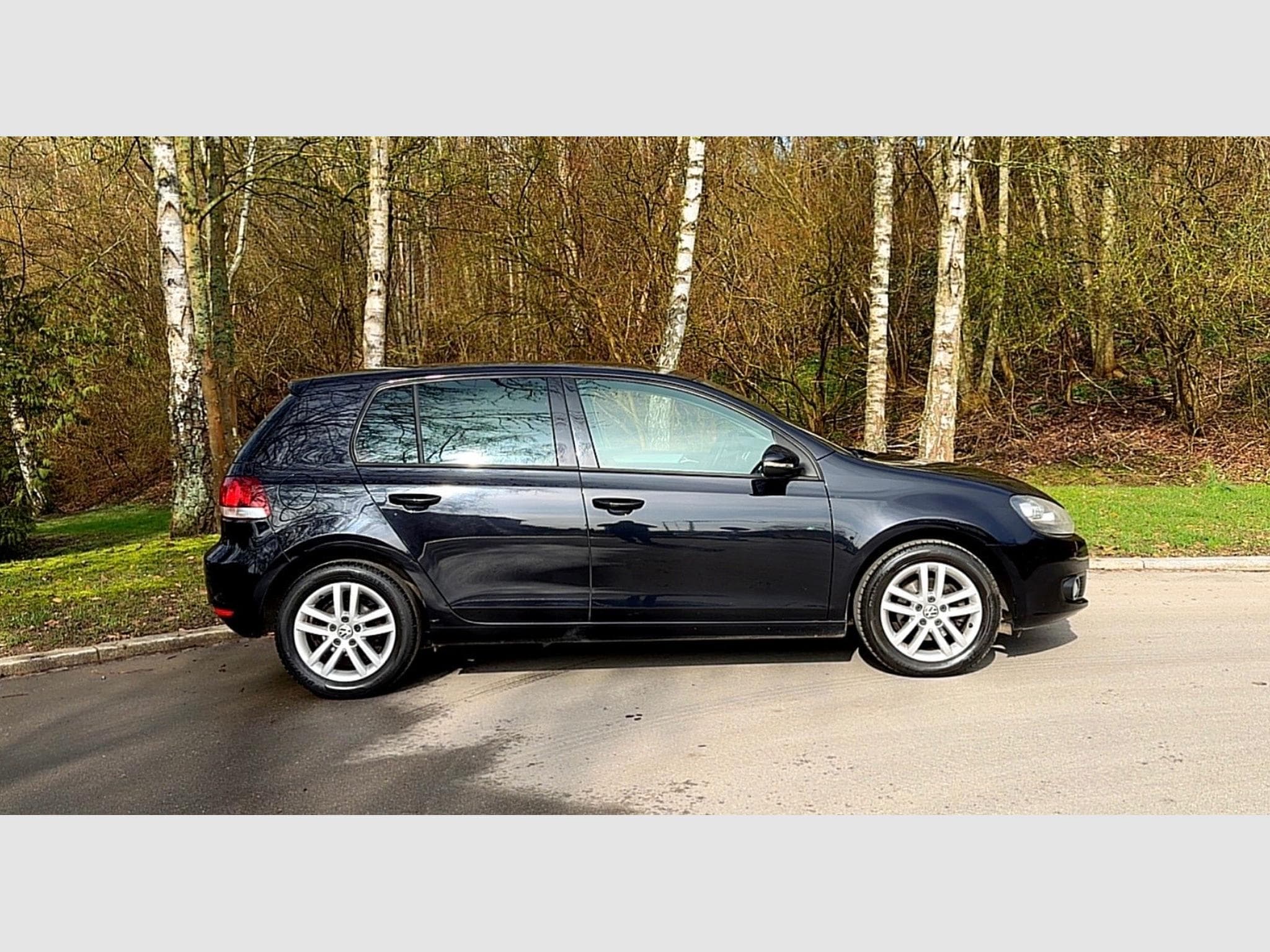 VW Golf 1.6 tdi (2011) - Photo 4