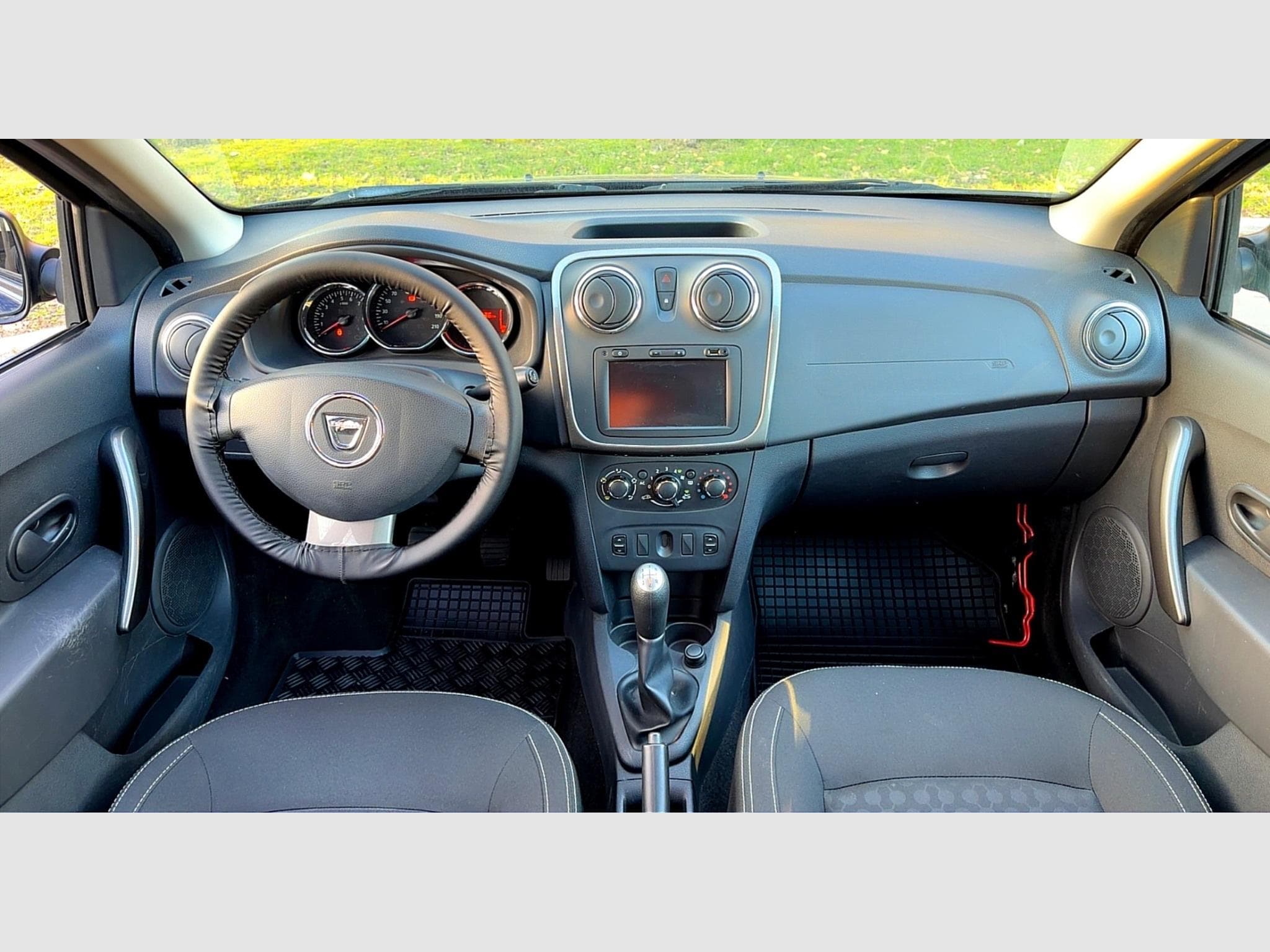 Dacia Logan 1.2 (2014) - Photo 6