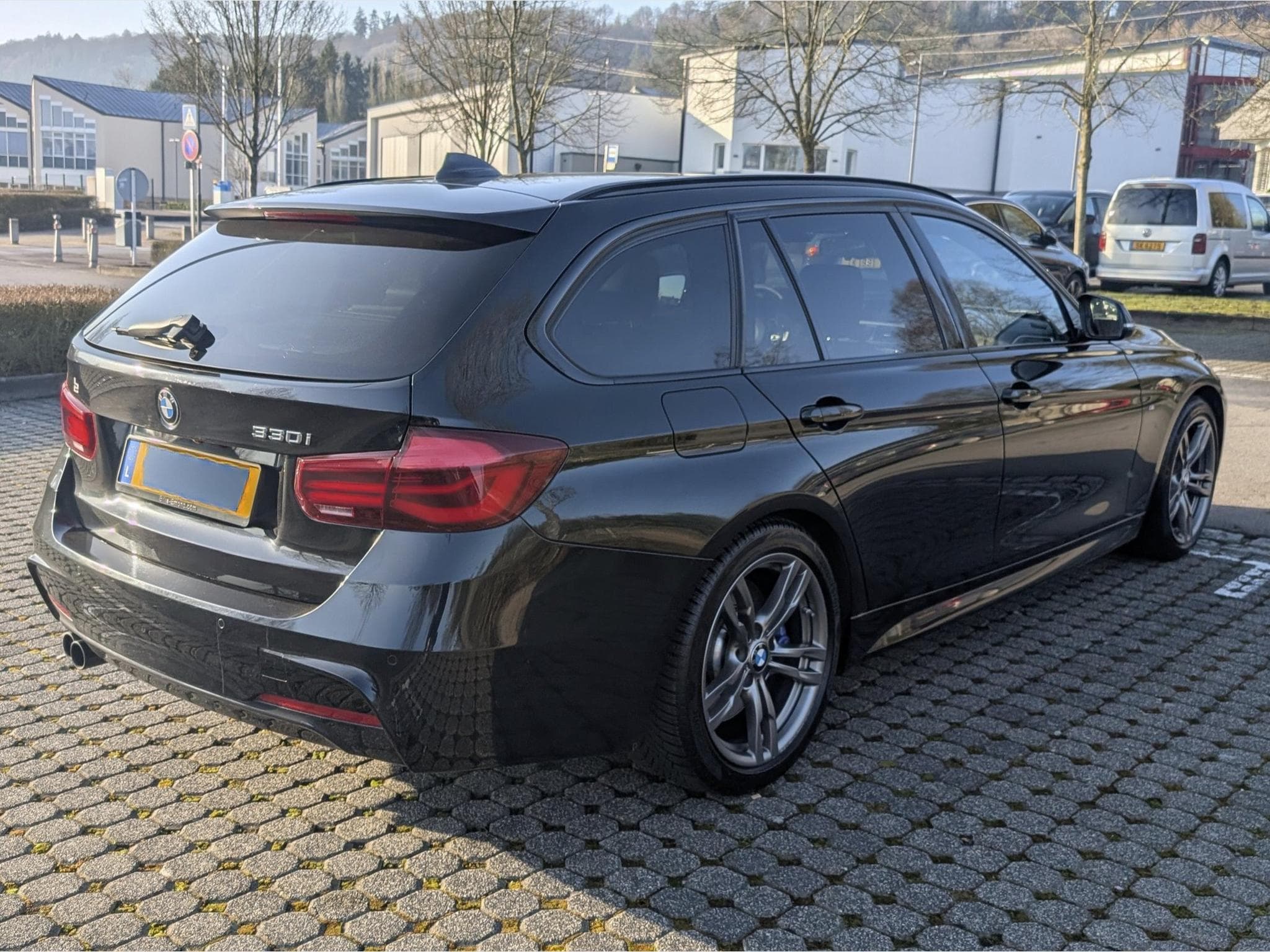 BMW 330 M-Sportpaket (2017) - Photo 5