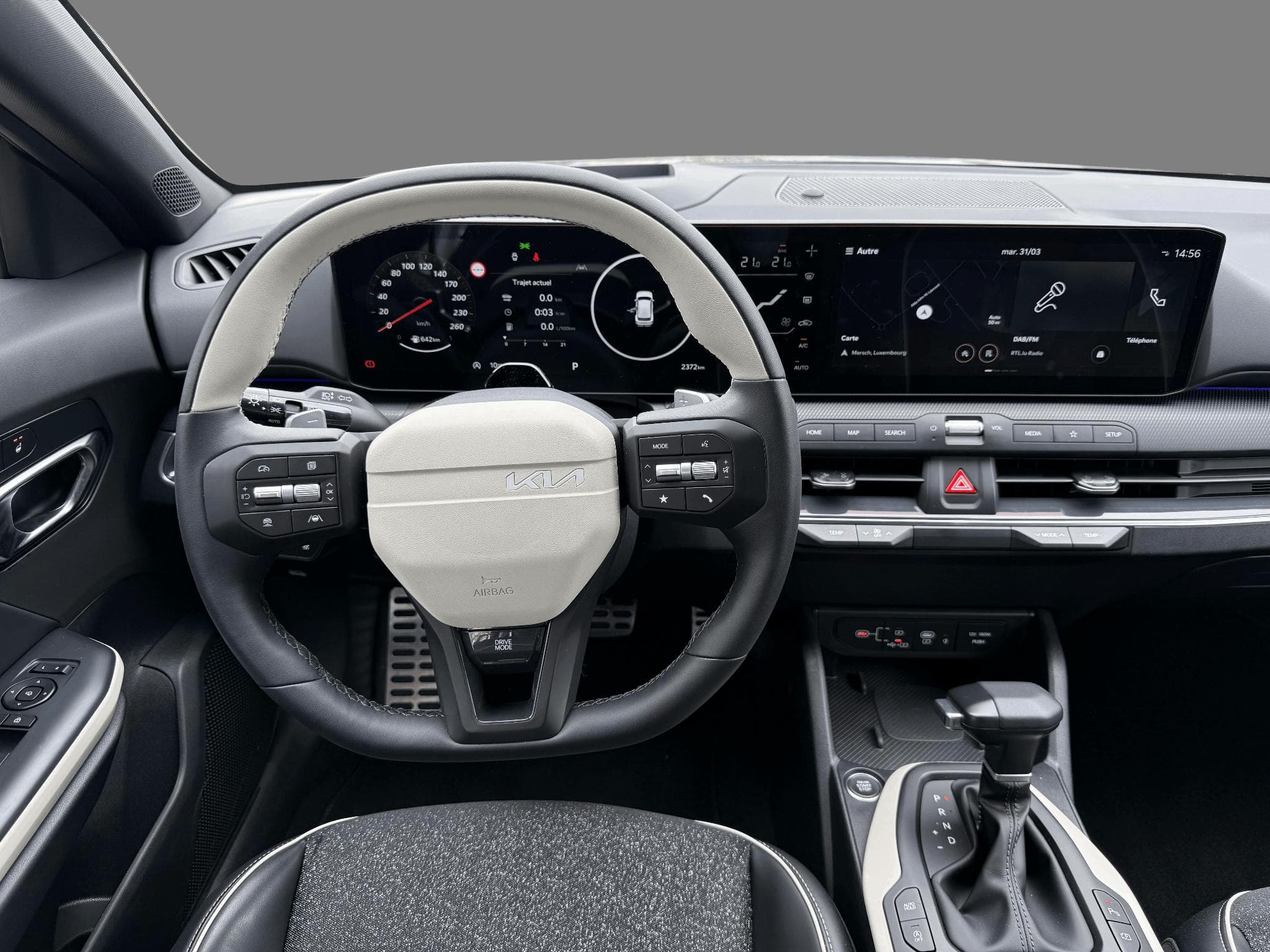 Kia K4 GT Line 1.6T 150 DCT (2026) - Photo 9