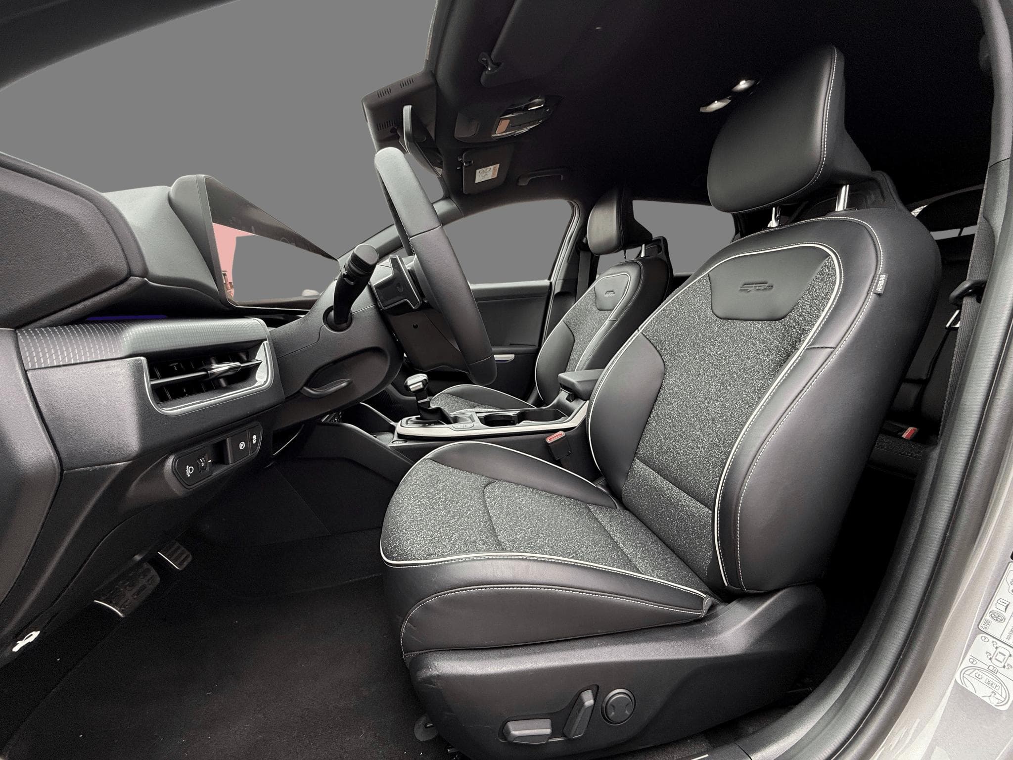 Kia K4 GT Line 1.6T 150 DCT (2026) - Photo 6