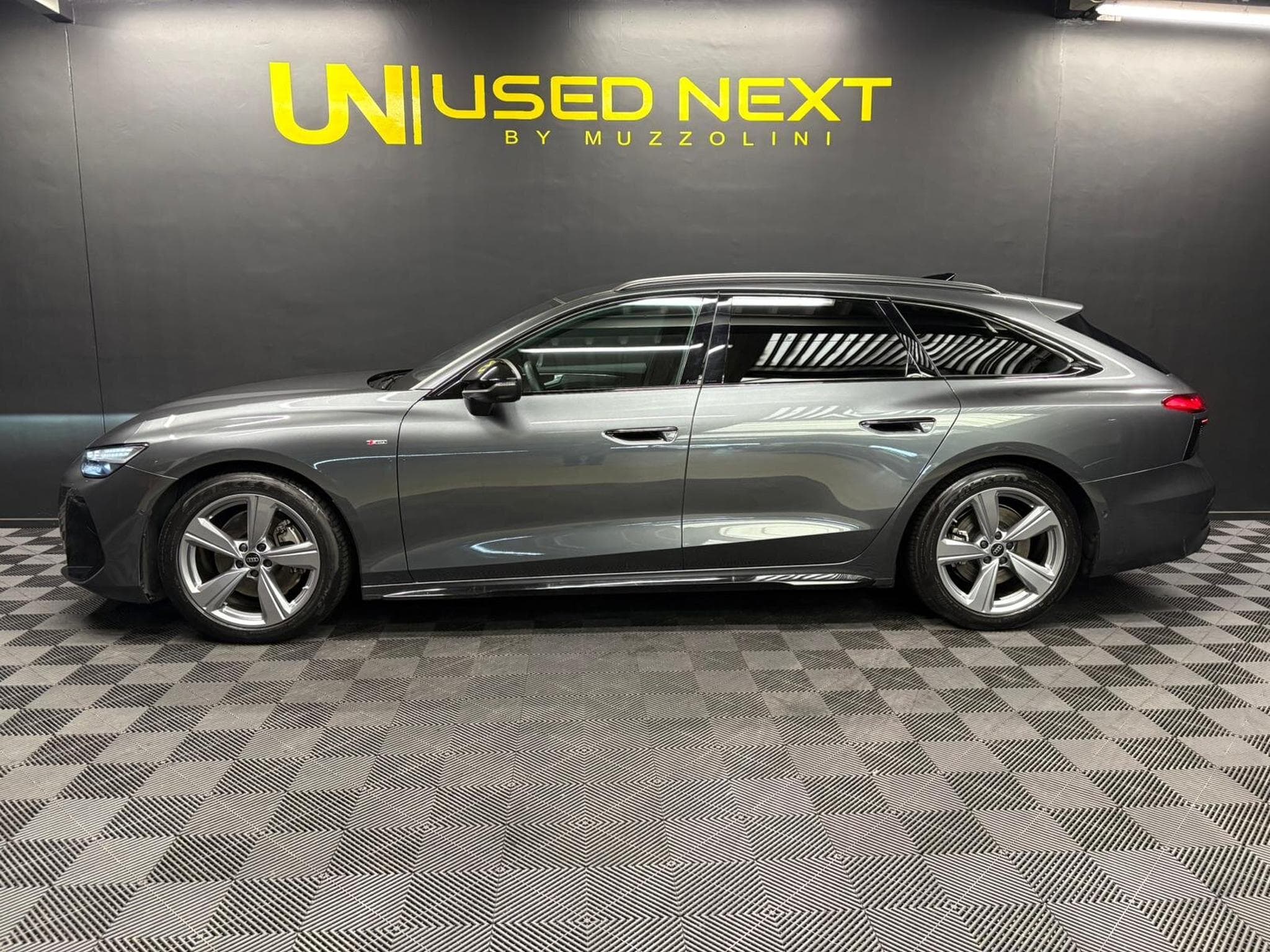 Audi A6 AVANT S-line 2.0 TDI 204CV PANO/360/CUIR (2025) - Photo 4