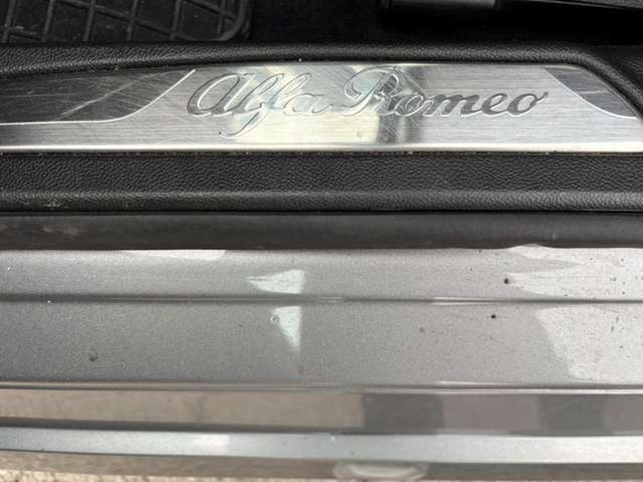 Alfa-Romeo Giulia 2.2 TURBO DIESEL - 150PS - AUTOMATIQUE - VENTE PRI (2018) - Foto 16