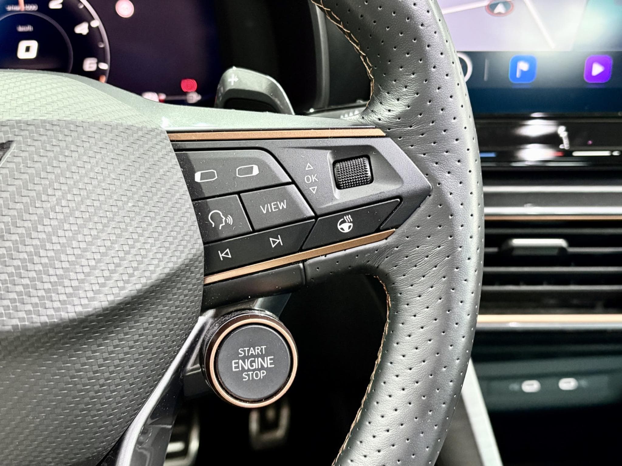 Cupra Formentor VZ 245CV eHybrid DSG6 ** VSS ** PANO ** MATRIX ** (2022) - Photo 13