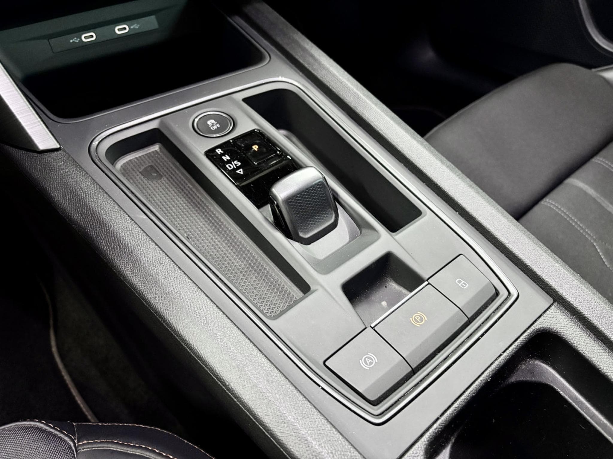 Cupra Formentor VZ 245CV eHybrid DSG6 ** VSS ** PANO ** MATRIX ** (2022) - Photo 15