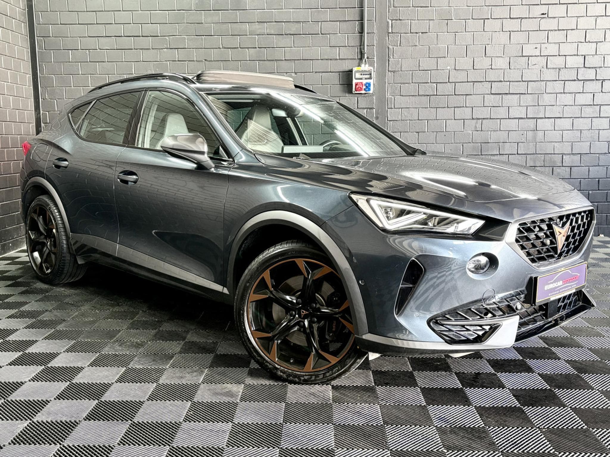 Cupra Formentor VZ 245CV eHybrid DSG6 ** VSS ** PANO ** MATRIX ** (2022) - Photo 3