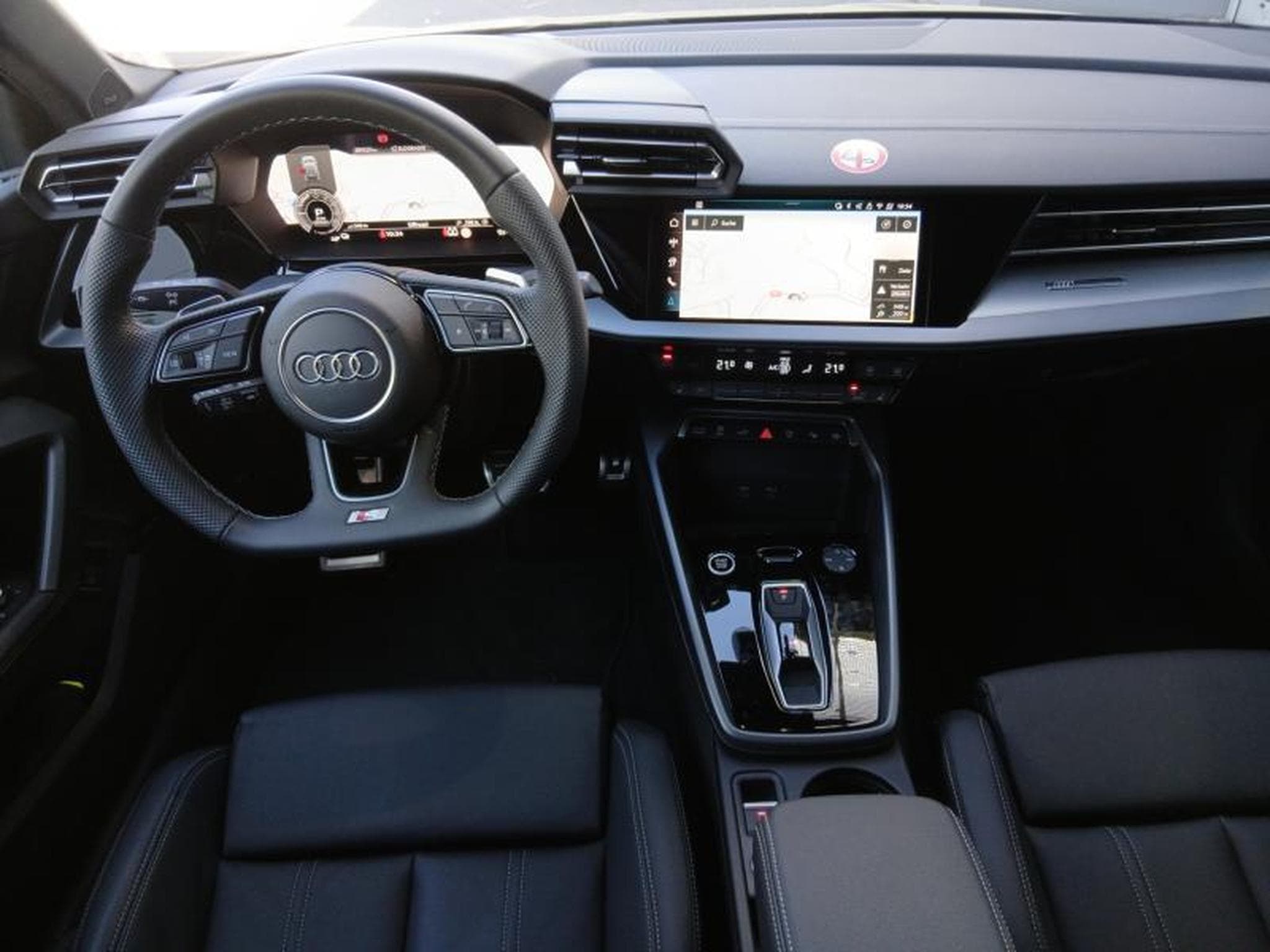 Audi A3 Sportback S-line TFSI e s-tronic (2026) - Foto 8