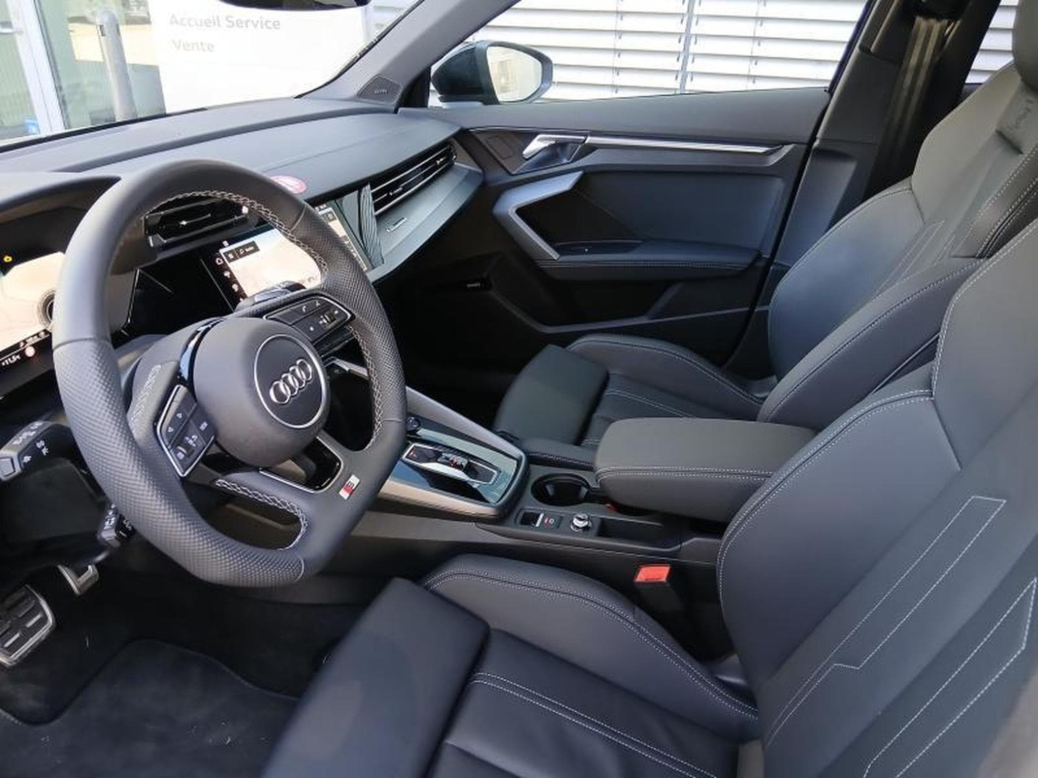 Audi A3 Sportback S-line TFSI e s-tronic (2026) - Foto 9