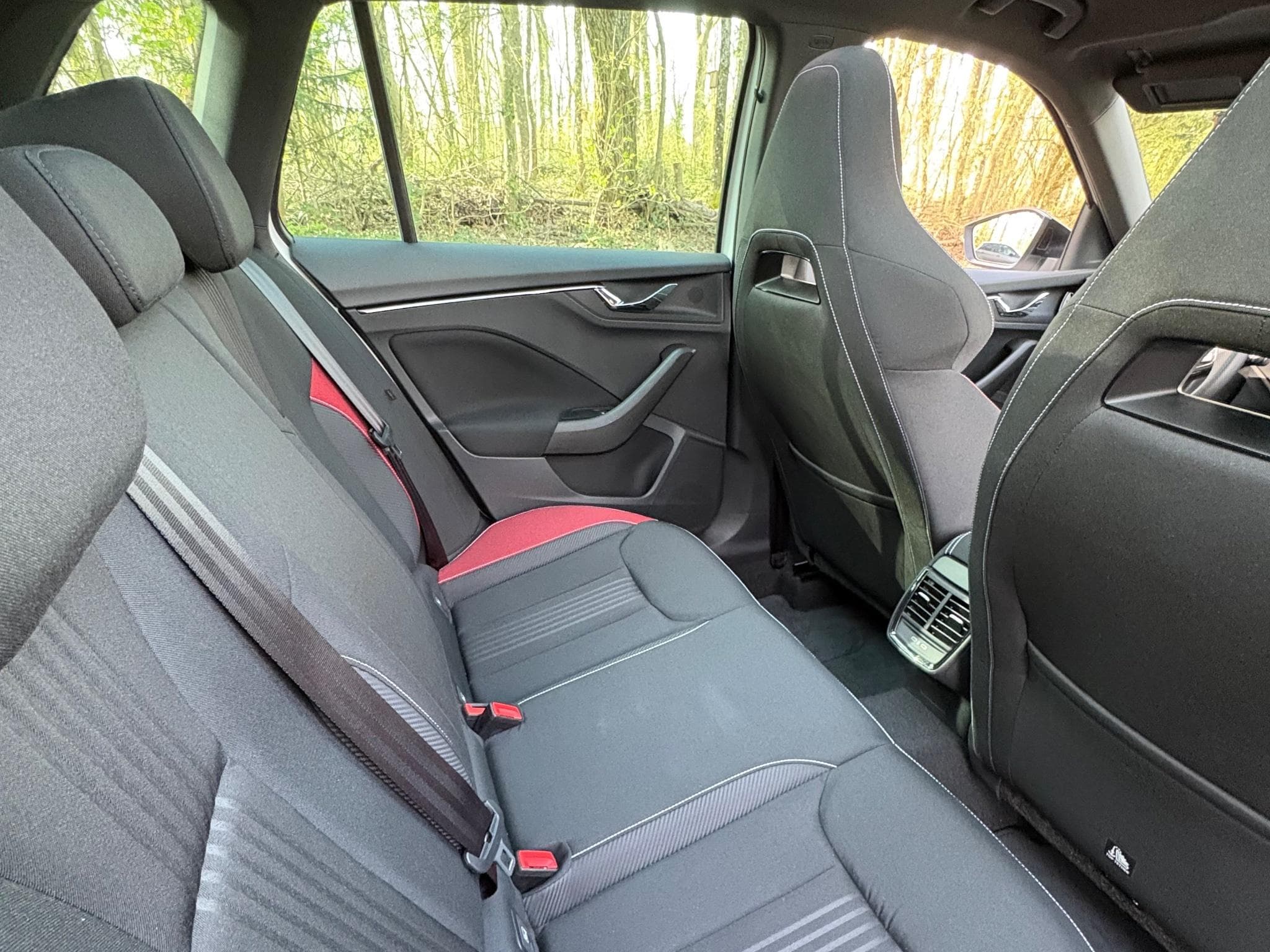 Skoda Kamiq 1,5 TSI , DSG, Monte Carlo (2021) - Foto 7