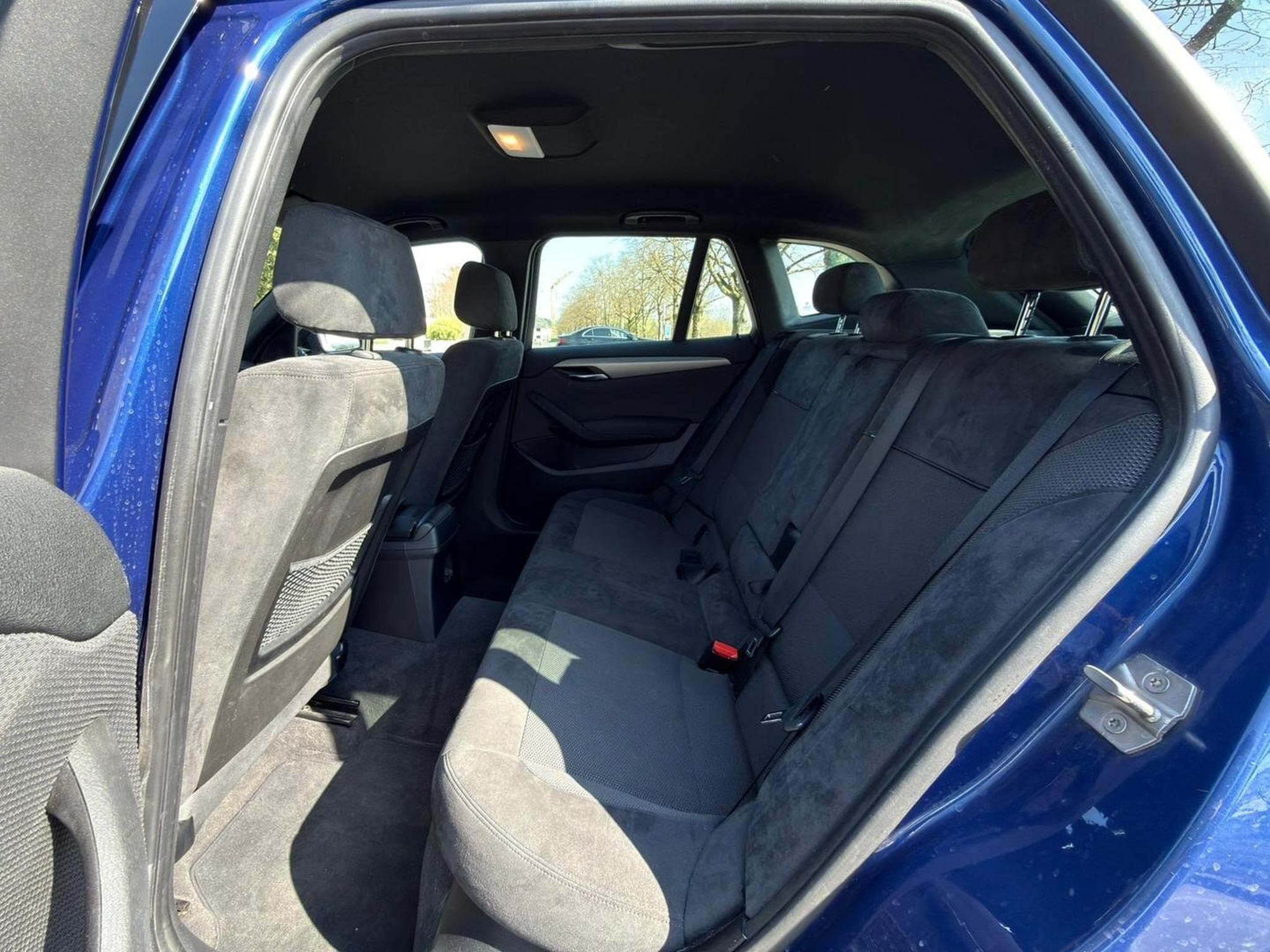 BMW X1 xDrive20i M Sport Automatic Le Mans Blue (2015) - Photo 9