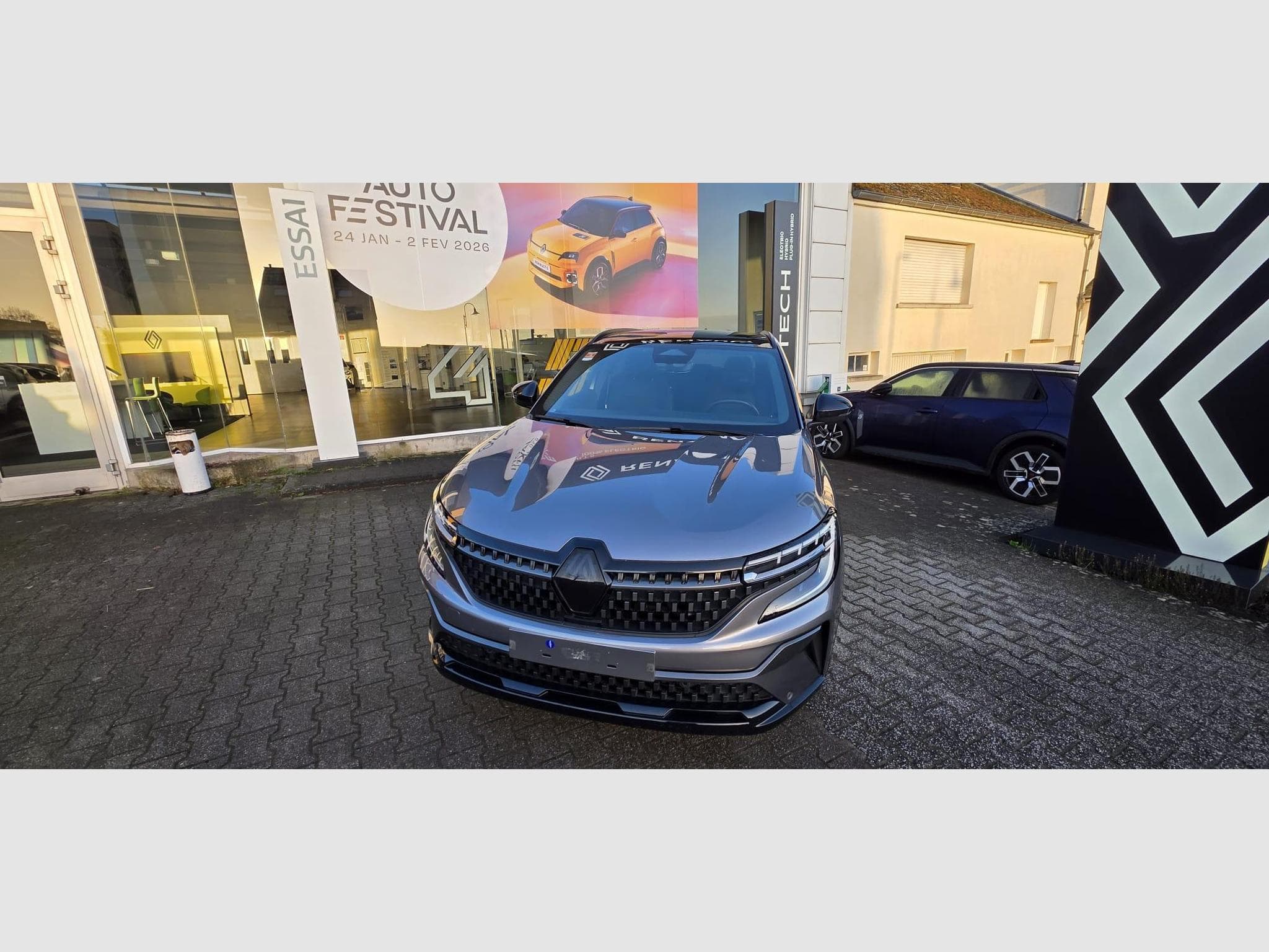 Renault Austral 160 EDC Esprit Alpine (2023) - Photo 3