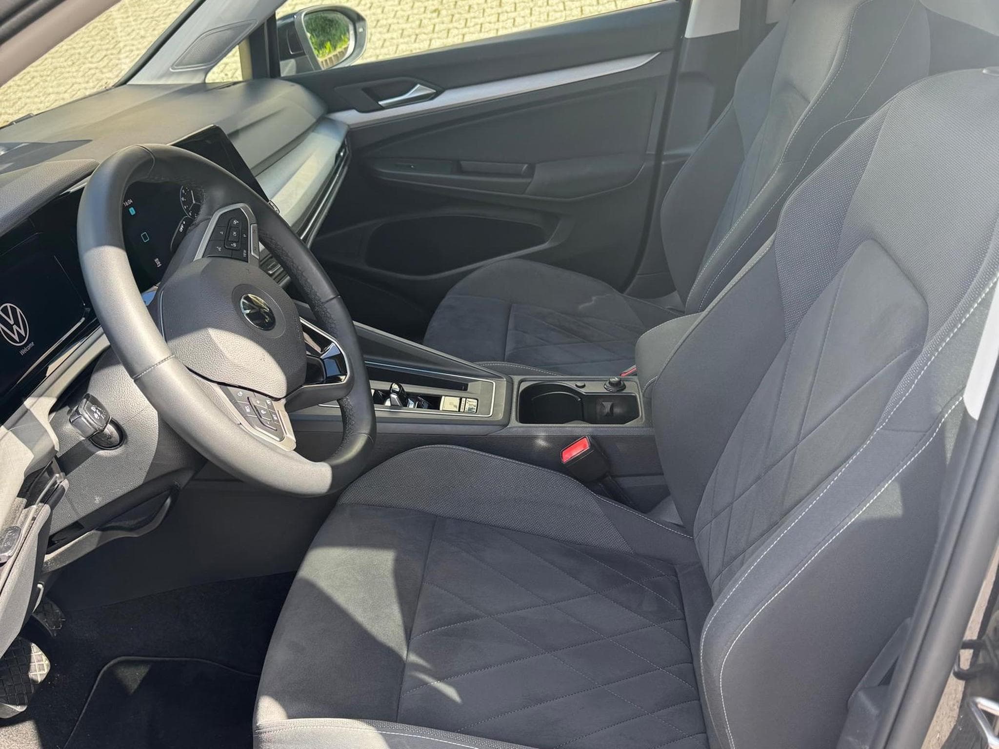 VW Golf Life 2.0 TDI SCR DSG Life (2020) - Foto 7