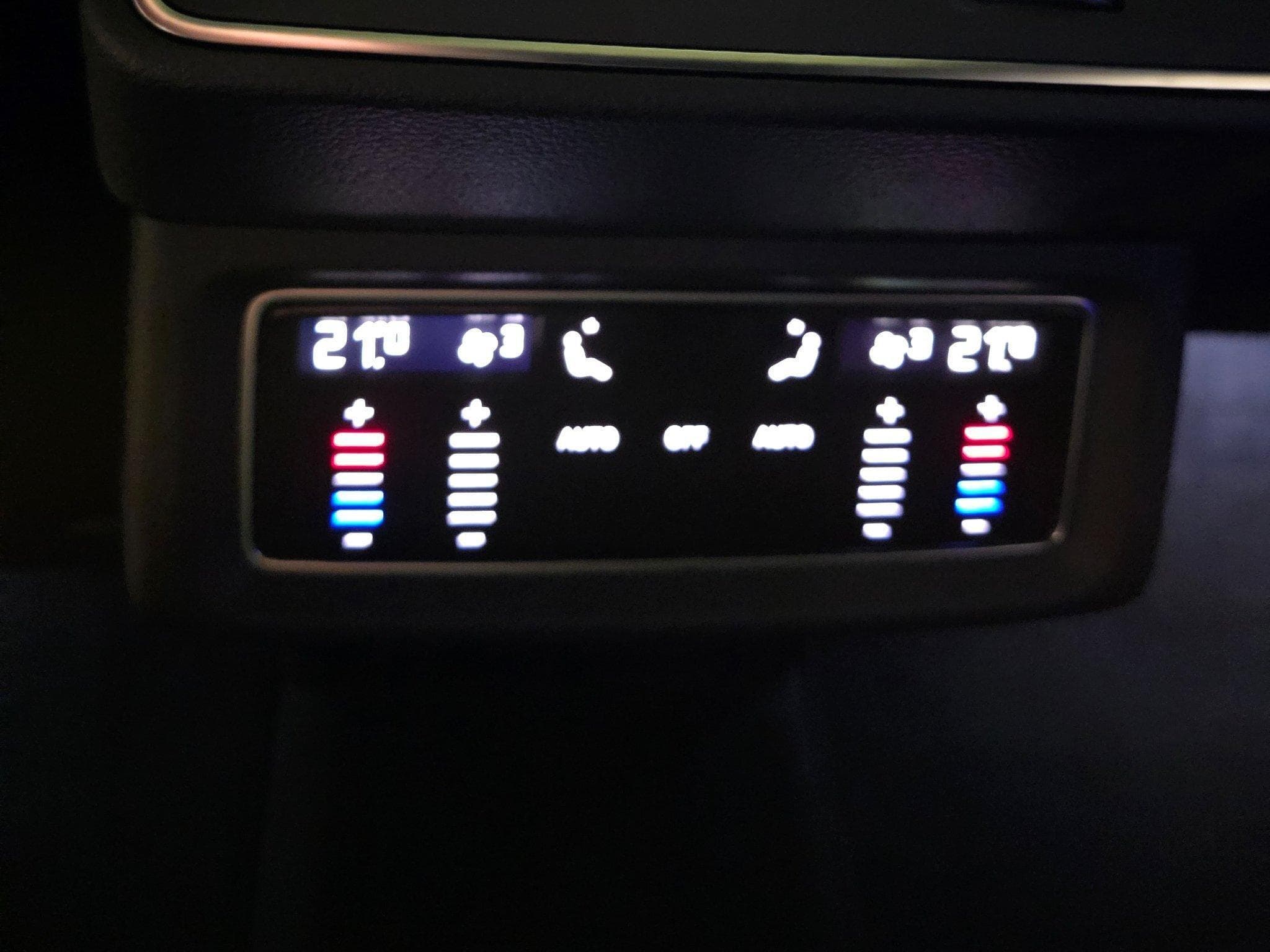 Audi Q8 e-tron Audi Q8 Etron quattro 55 S-line (2023) - Photo 4