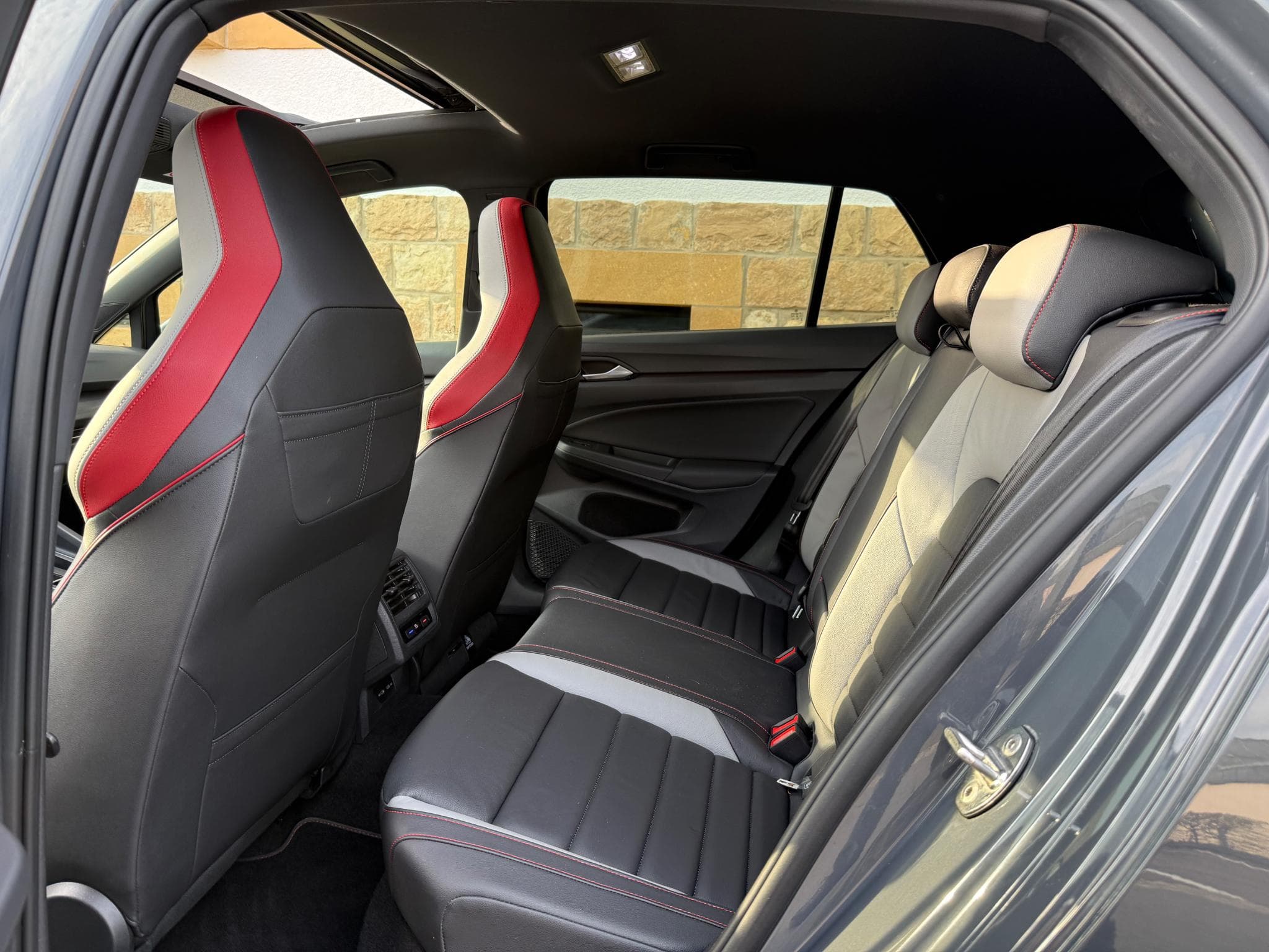 VW Golf VIII GTI Clubsport (2021) - Photo 15