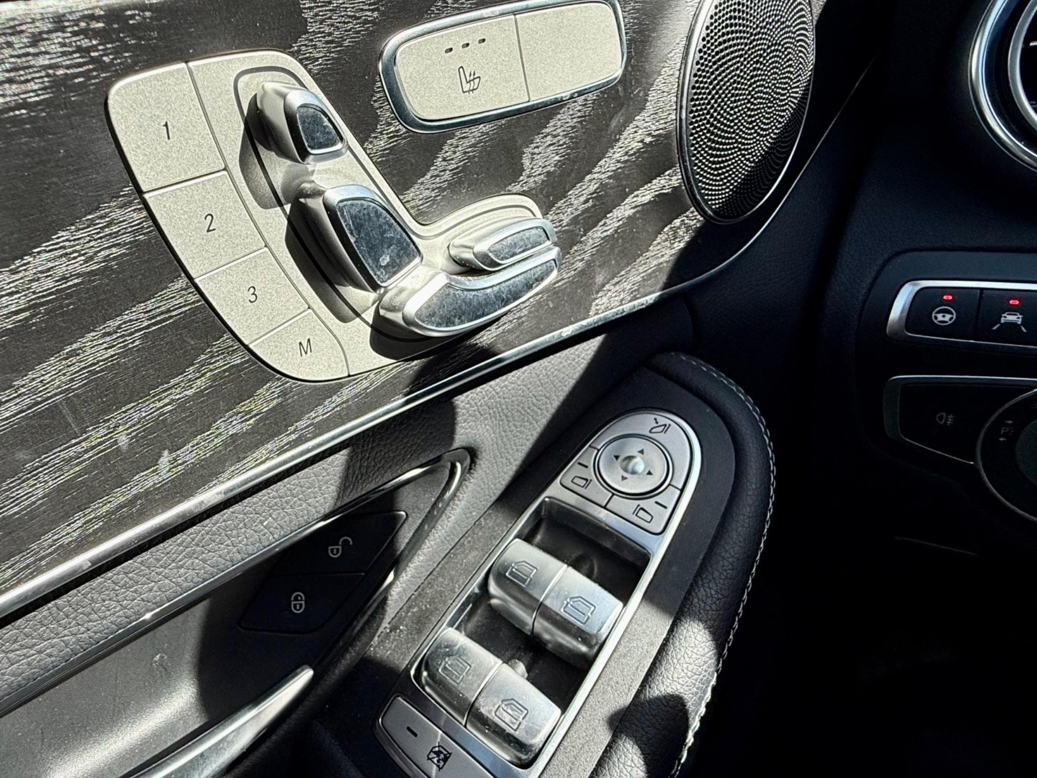 Mercedes 220 Avantgarde (2021) - Photo 2