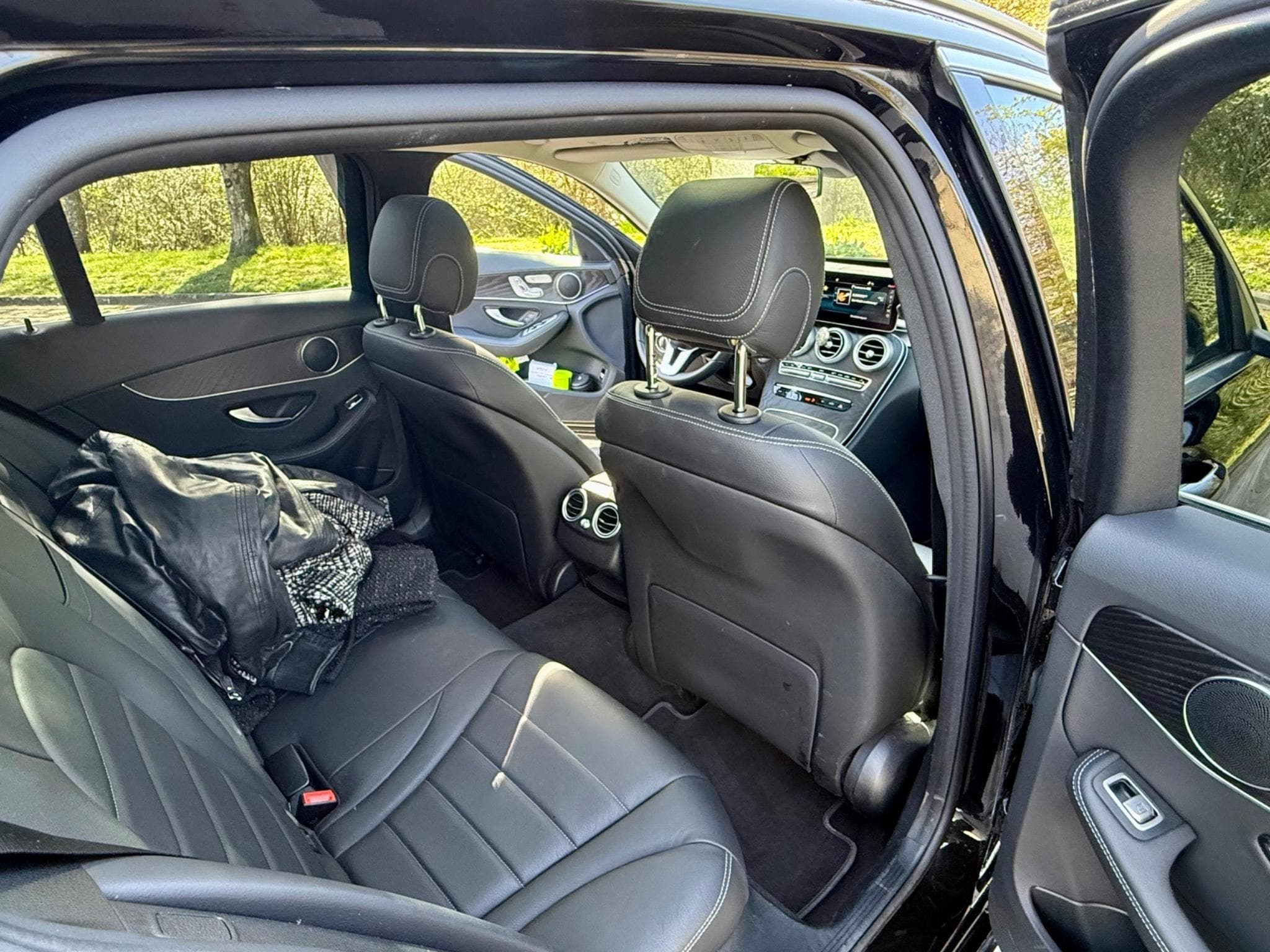 Mercedes 220 Avantgarde (2021) - Photo 11